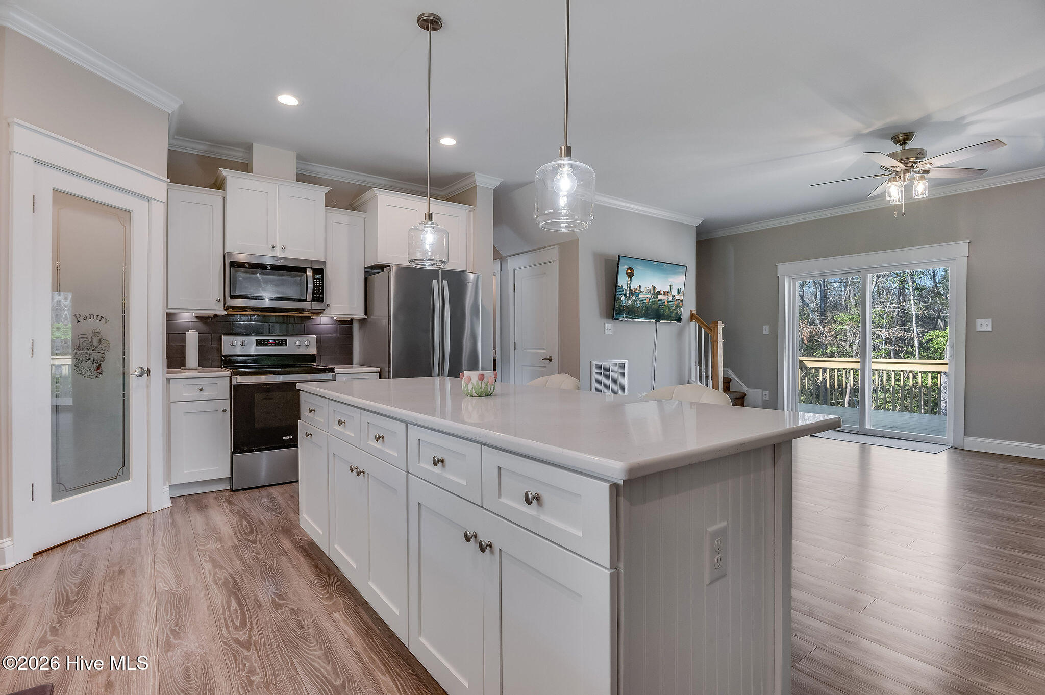 113 Kings Harbor Drive Property Photo 8