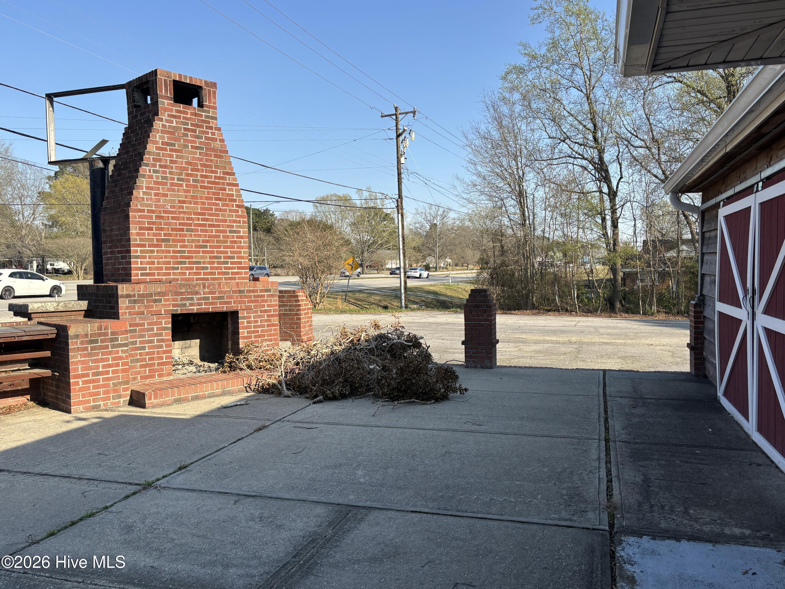 1475 W Market Street Property Photo 13