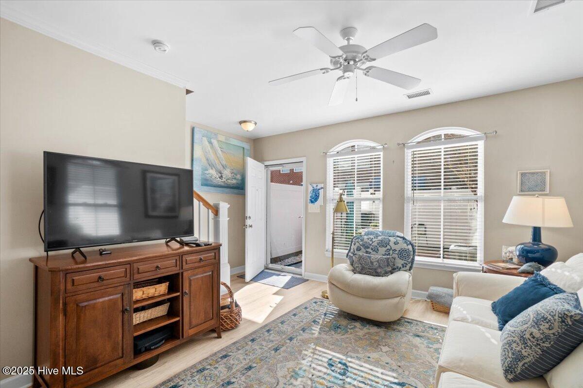 7650 Front Street Unit 3 Property Photo 13
