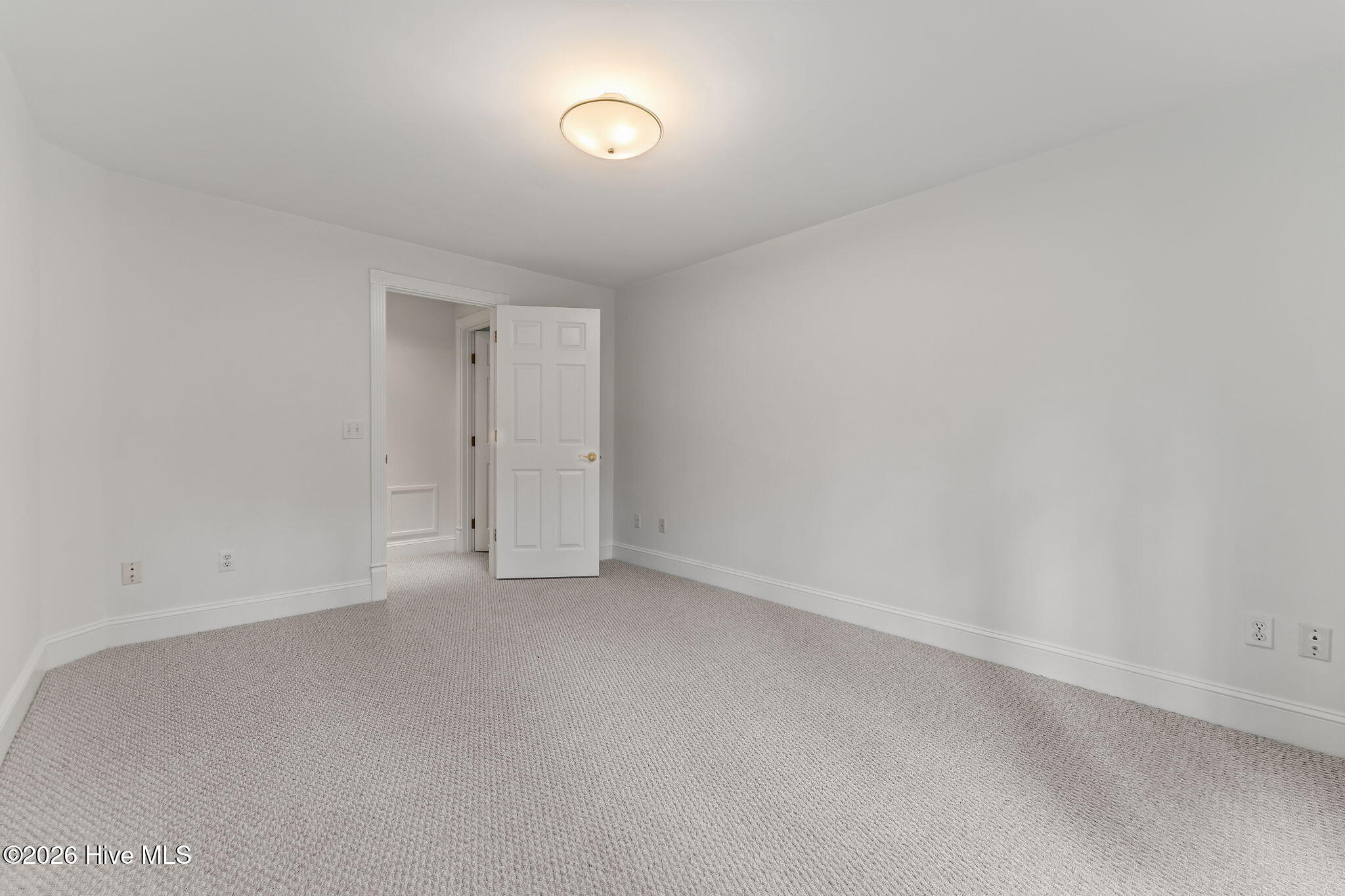 22 Lochmere Drive Property Photo 57