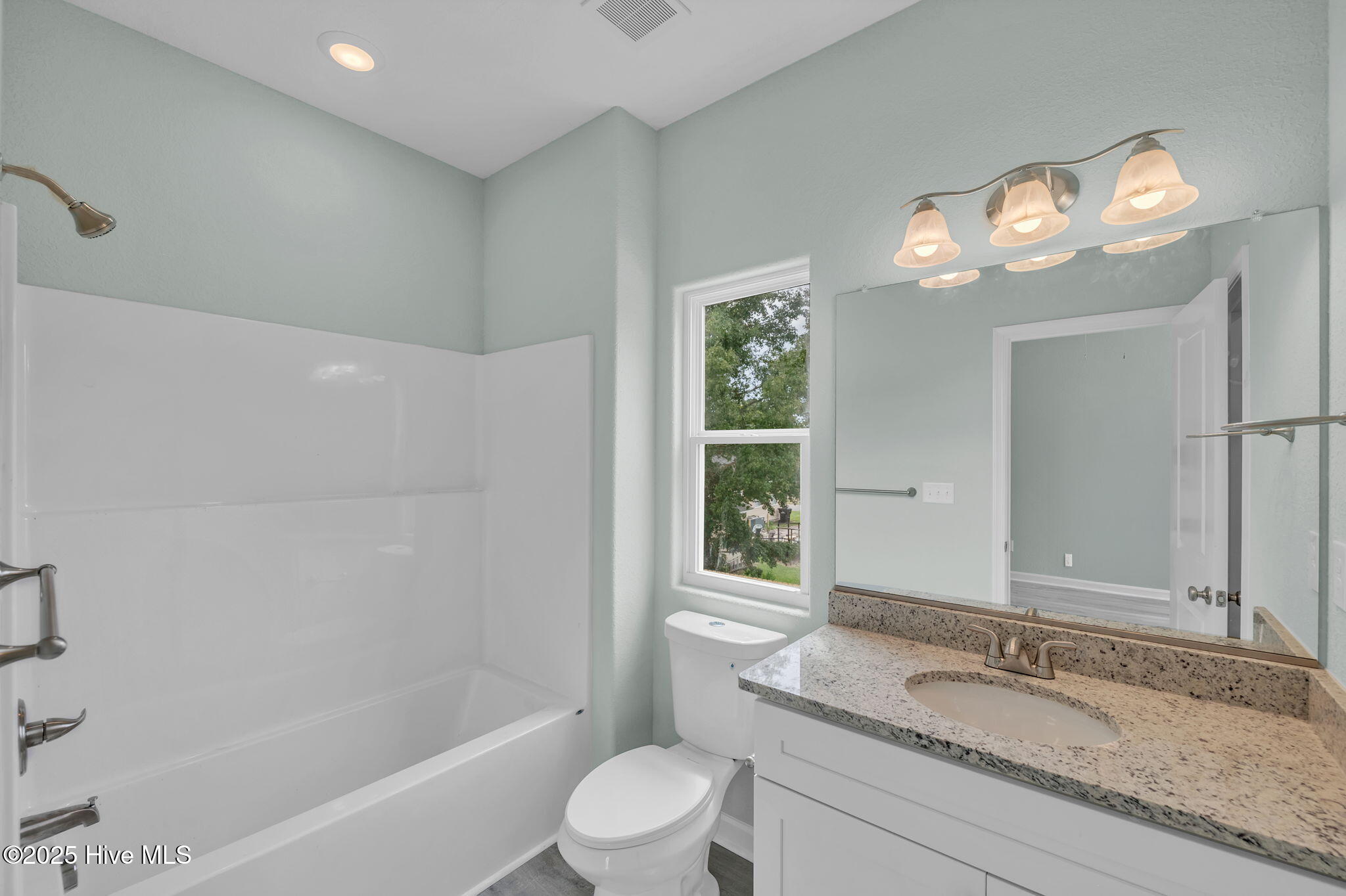 423 Elcinoca Drive Property Photo 18
