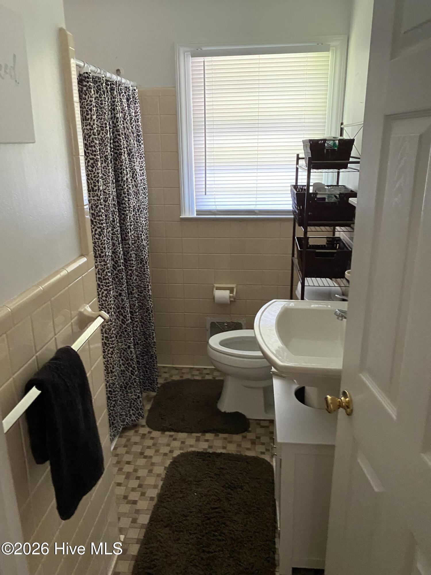 102 N Meade Street Property Photo 9