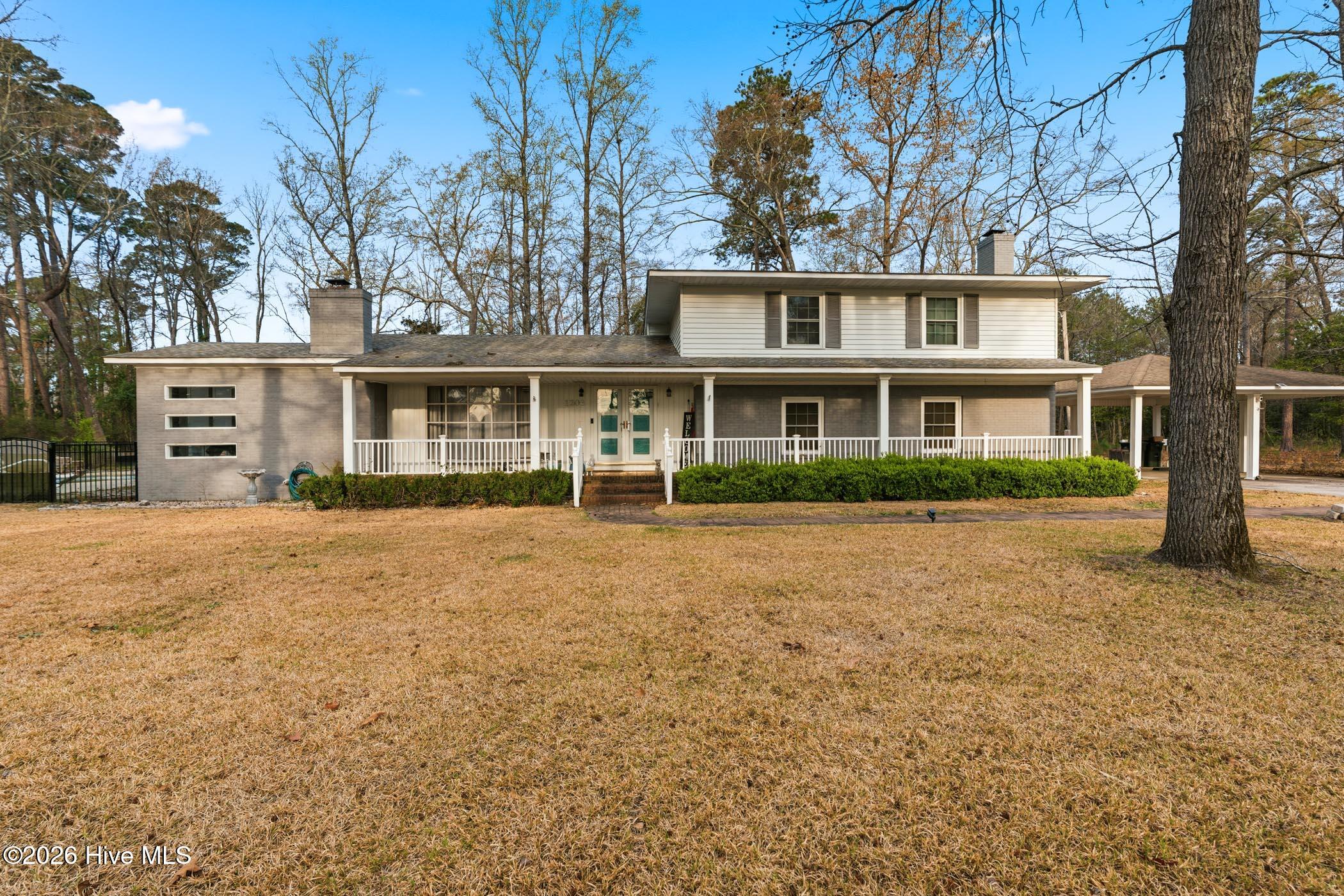 1203 Turnpike Road Property Photo 6