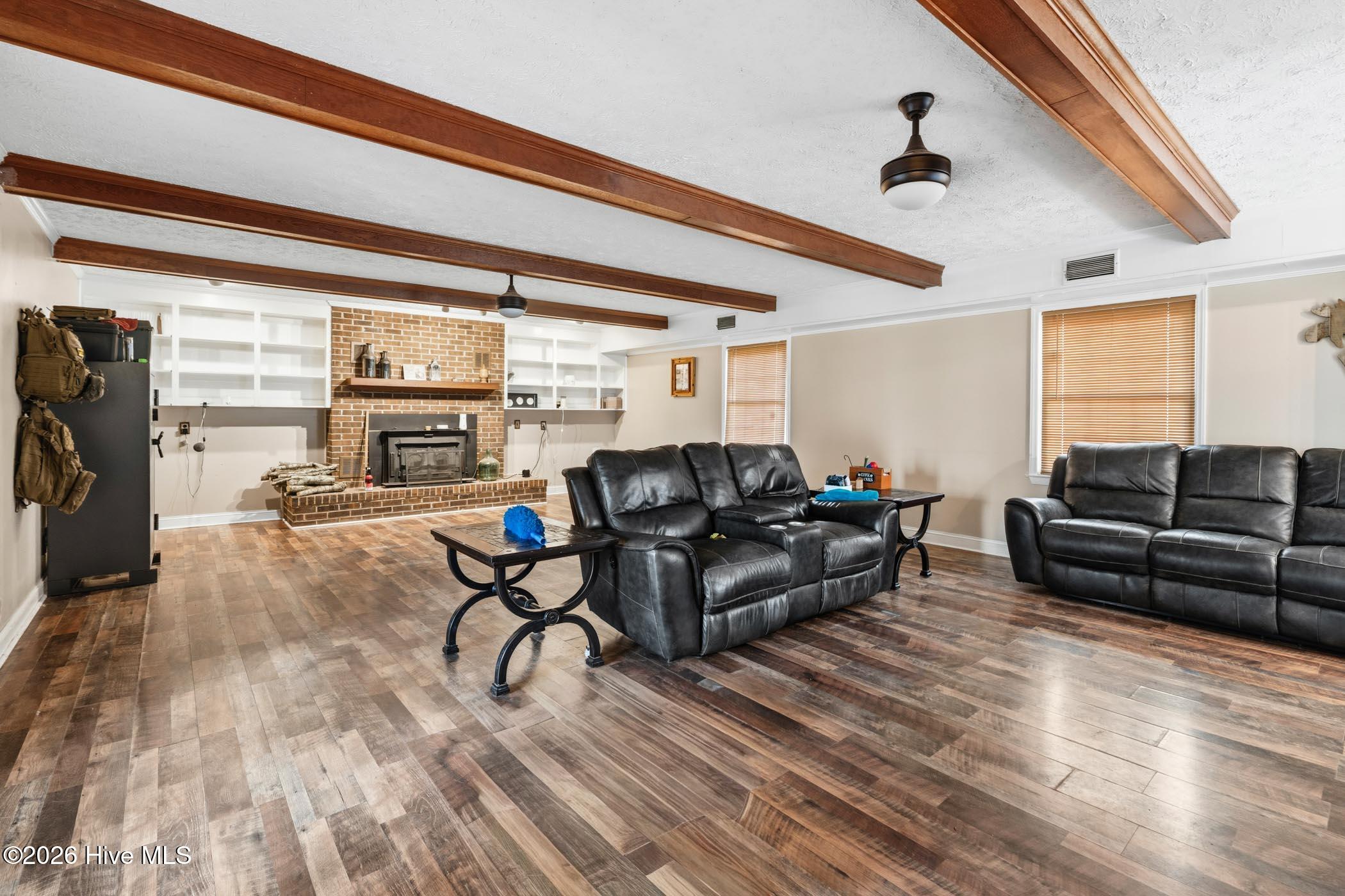 1203 Turnpike Road Property Photo 23