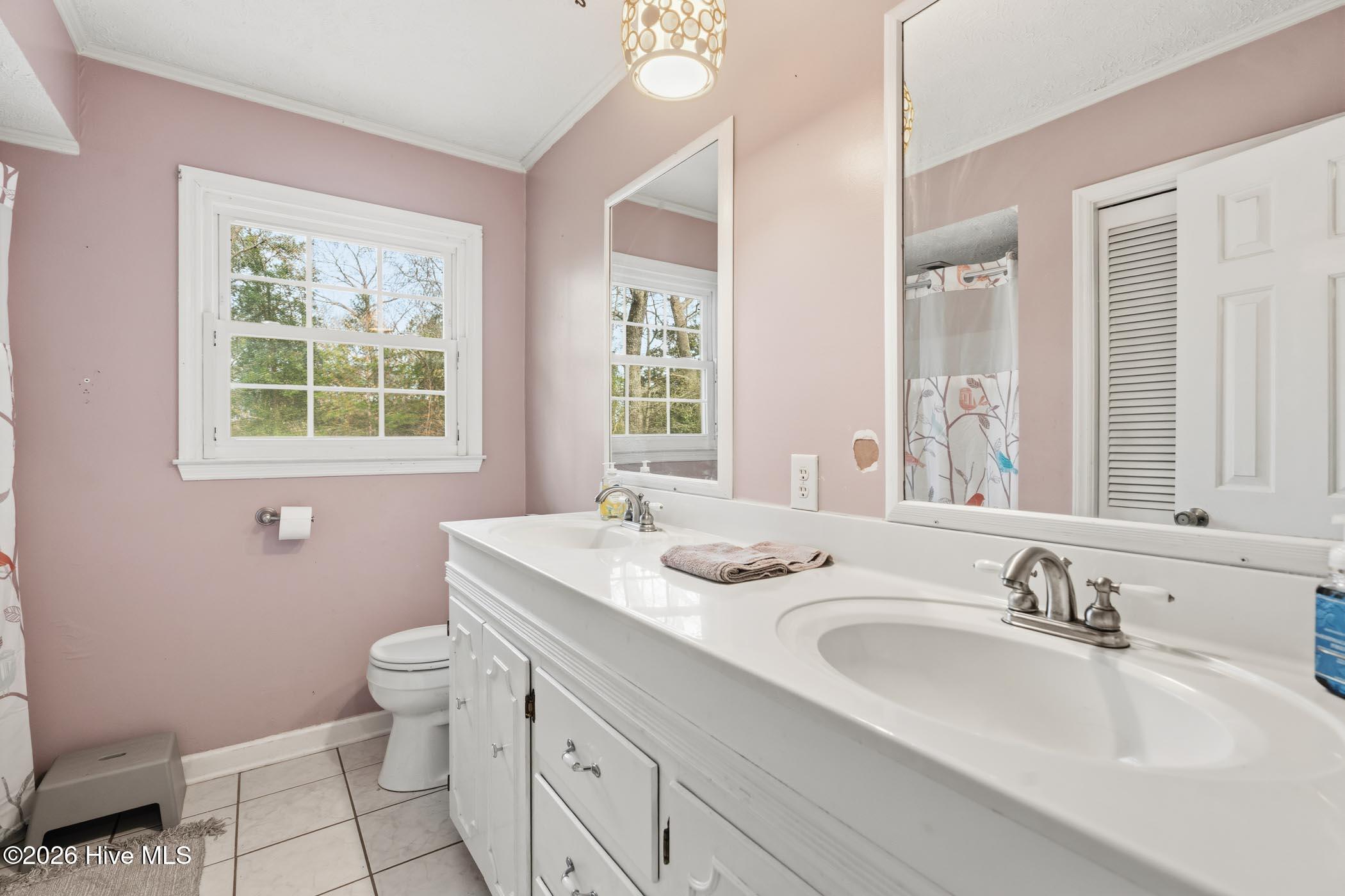 1203 Turnpike Road Property Photo 36