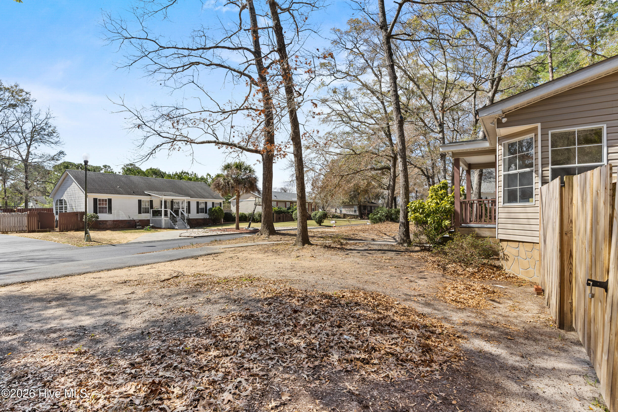 805 Red Lighthouse Lane Property Photo 3