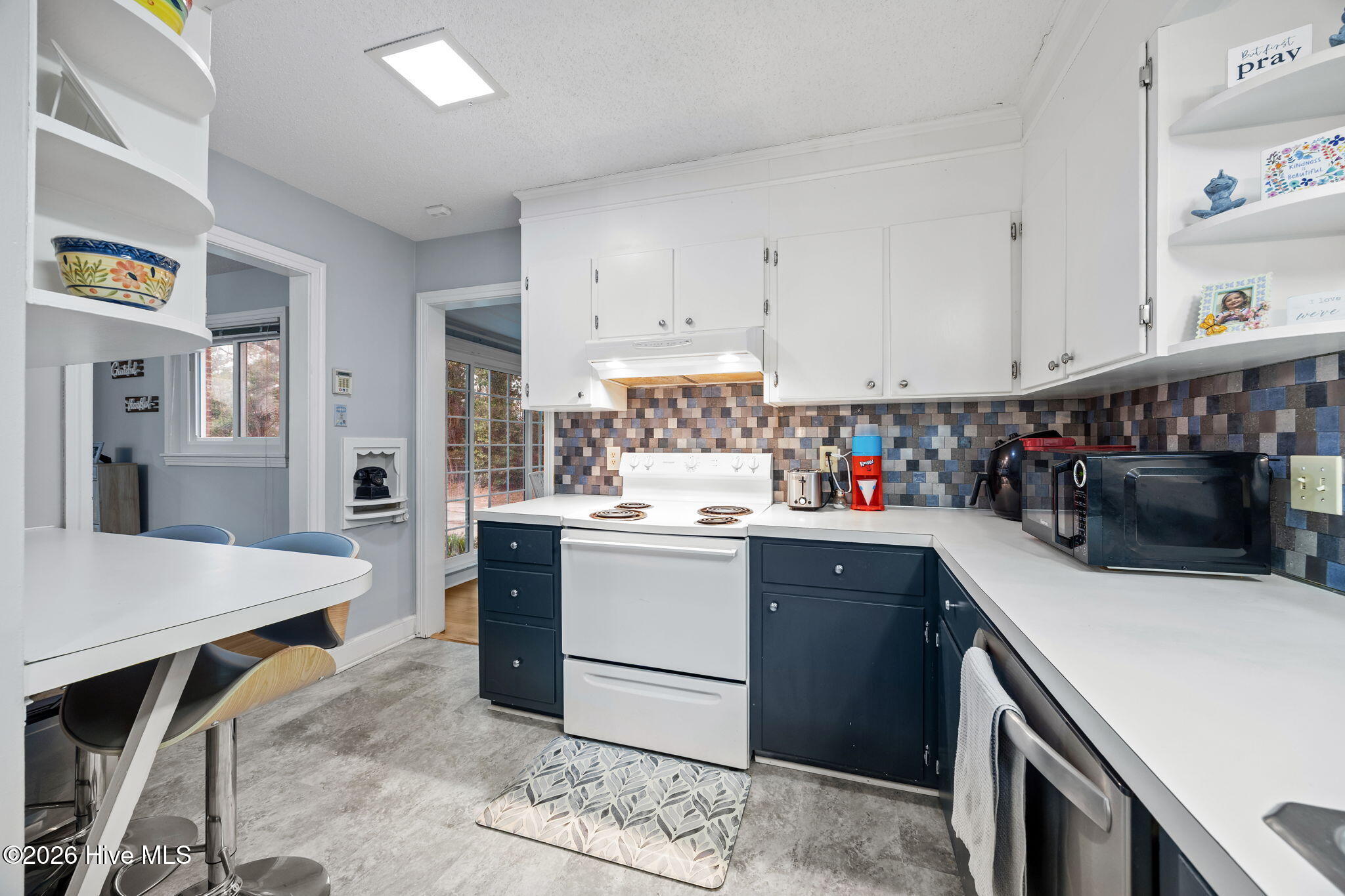 1303 West Road Property Photo 10