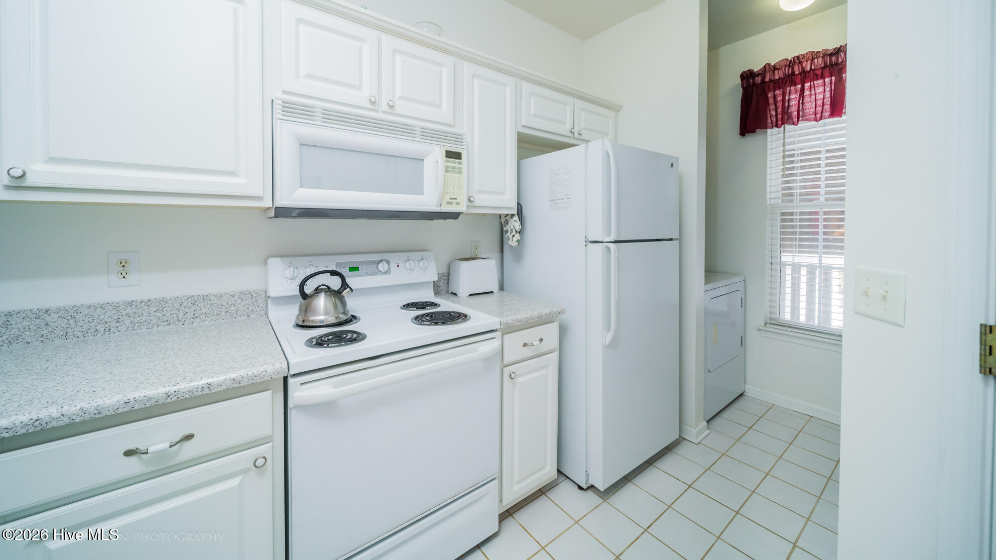 880 Great Egret Circle Sw 10f Property Photo 3