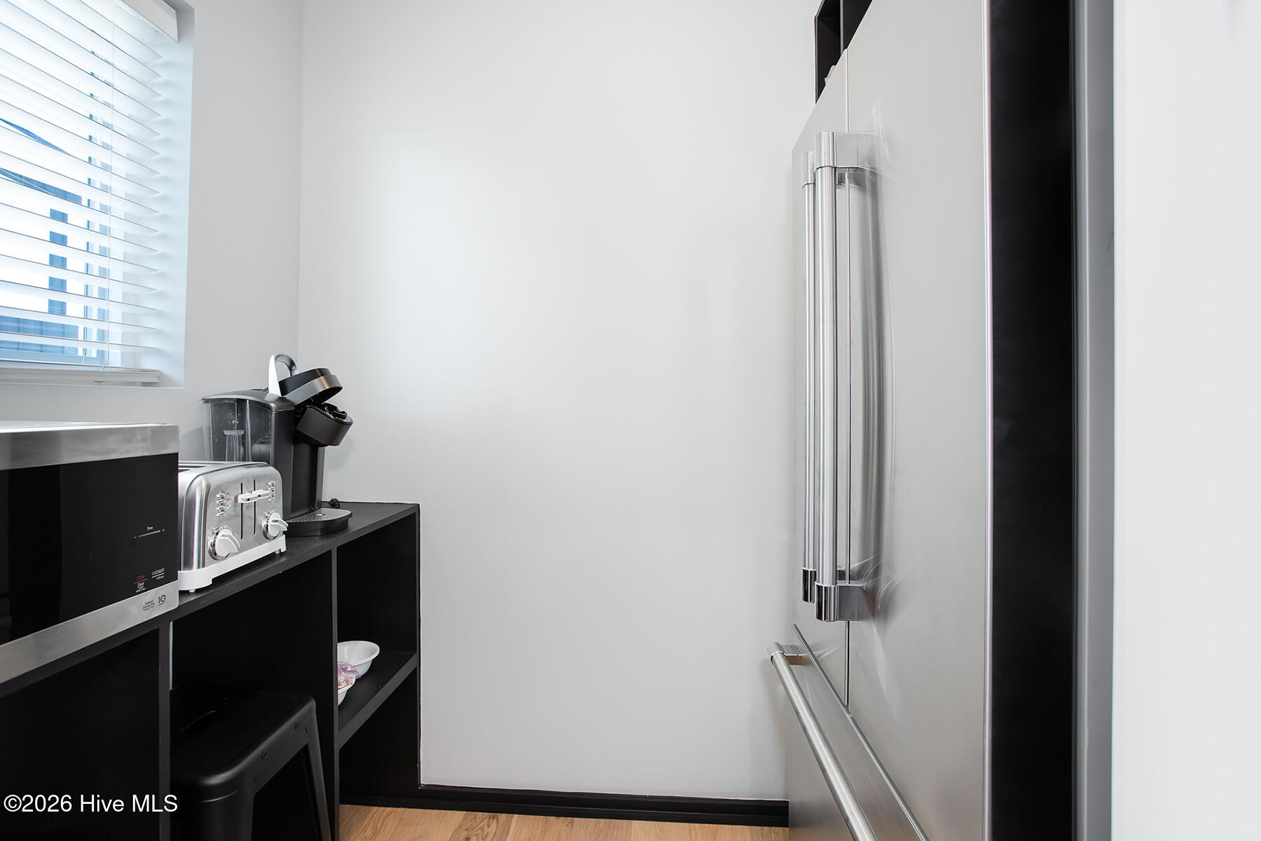 8 E Columbia Street B Property Photo 19