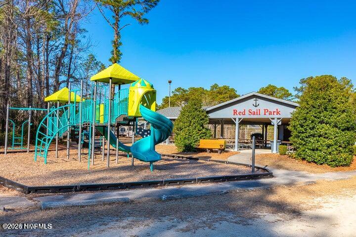 707 213 Wind Way Property Photo 2