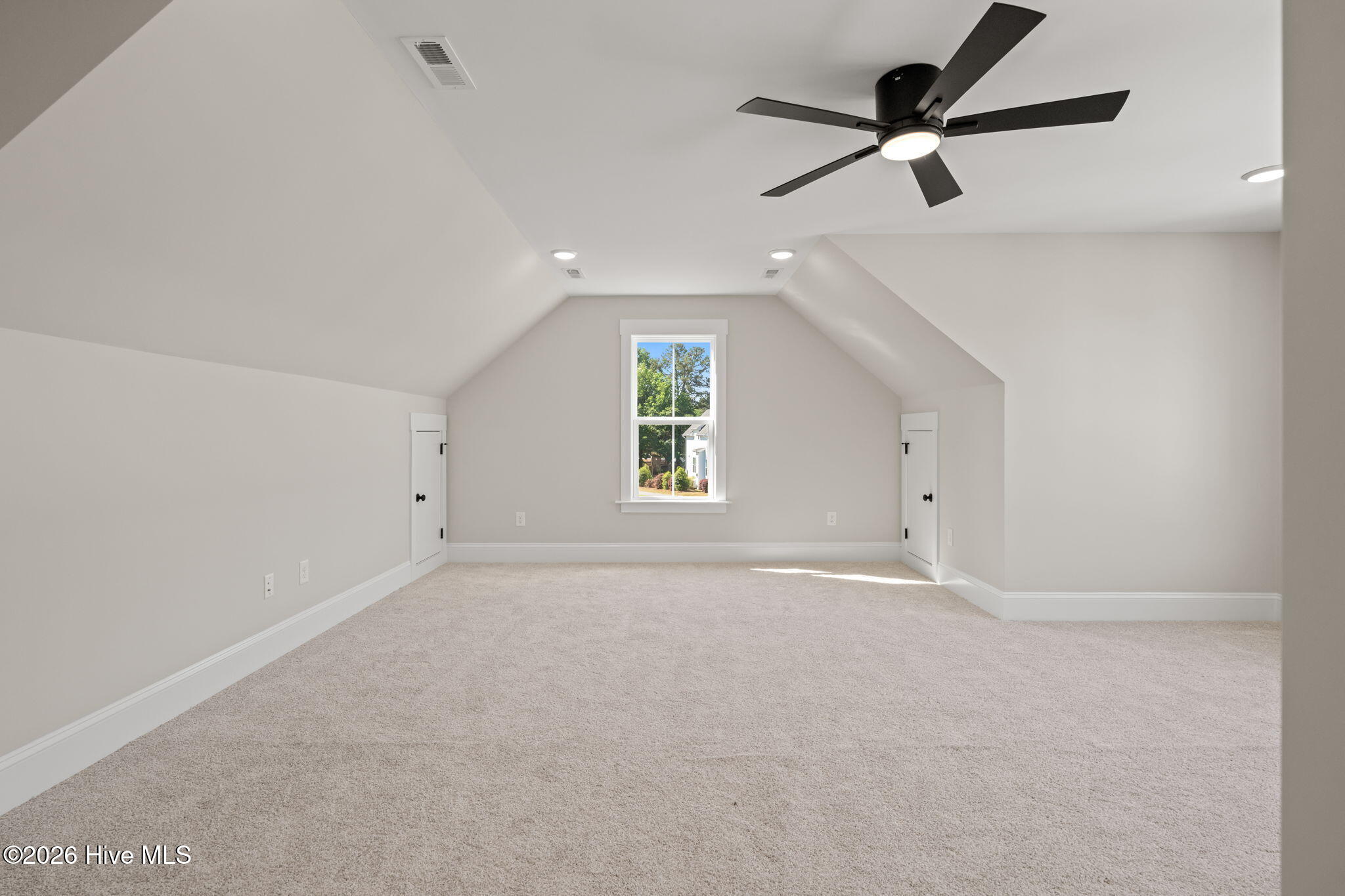 85 Constitution Avenue Property Photo 39