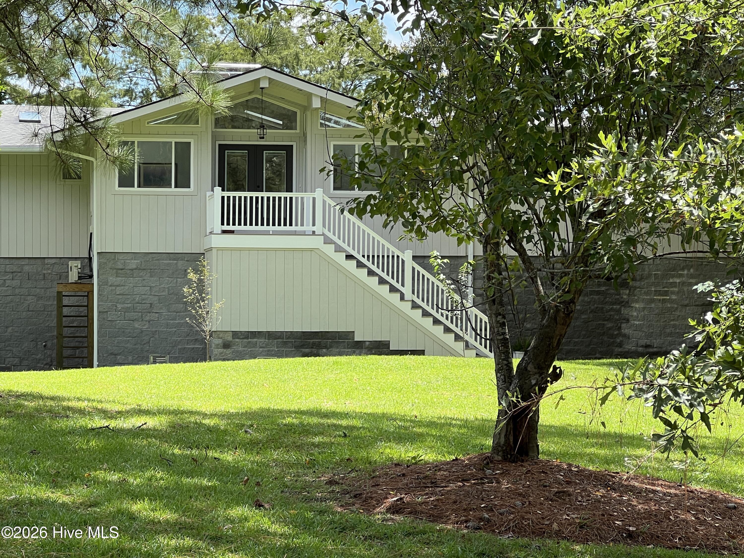 244 Shoreline Drive Property Photo 12