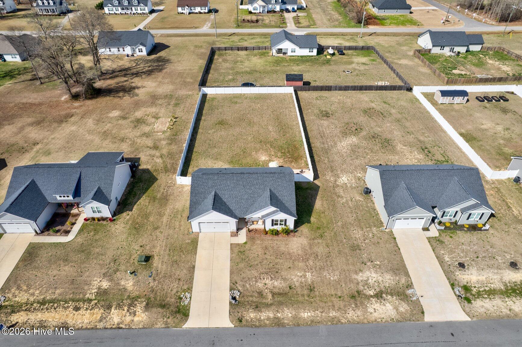 9122 Byron Court Property Photo 33