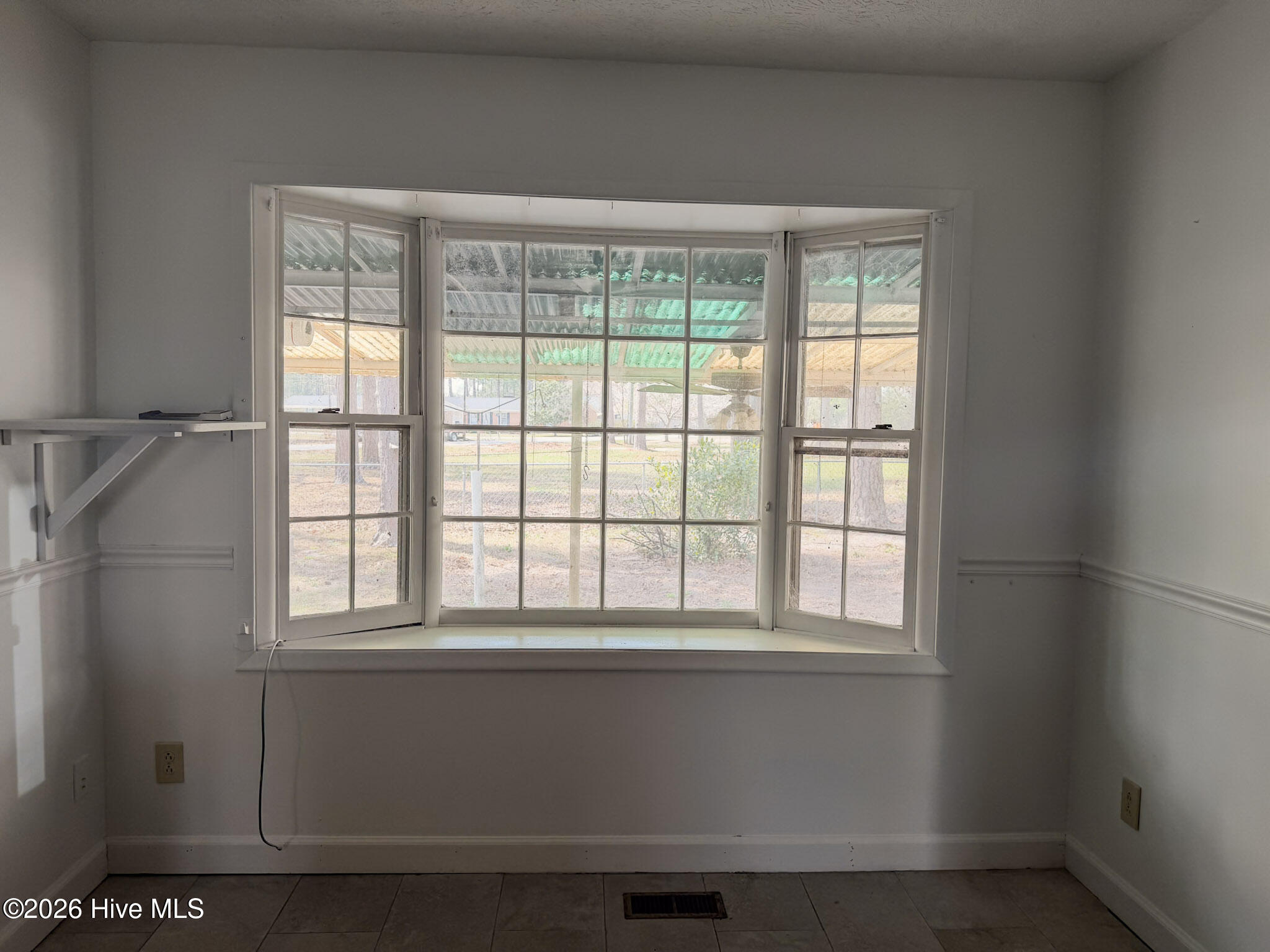 575 Veterans Road Property Photo 6