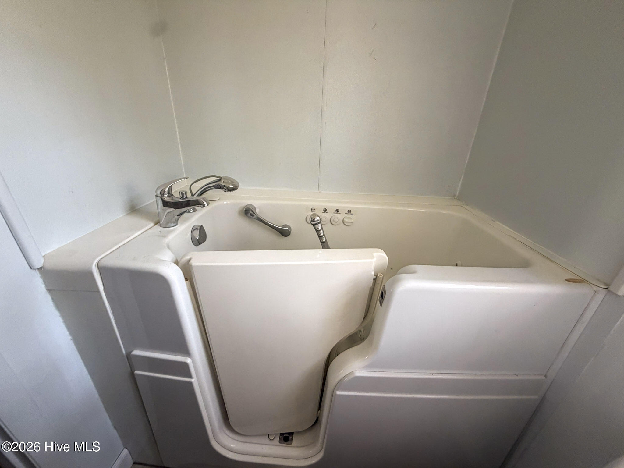 575 Veterans Road Property Photo 17