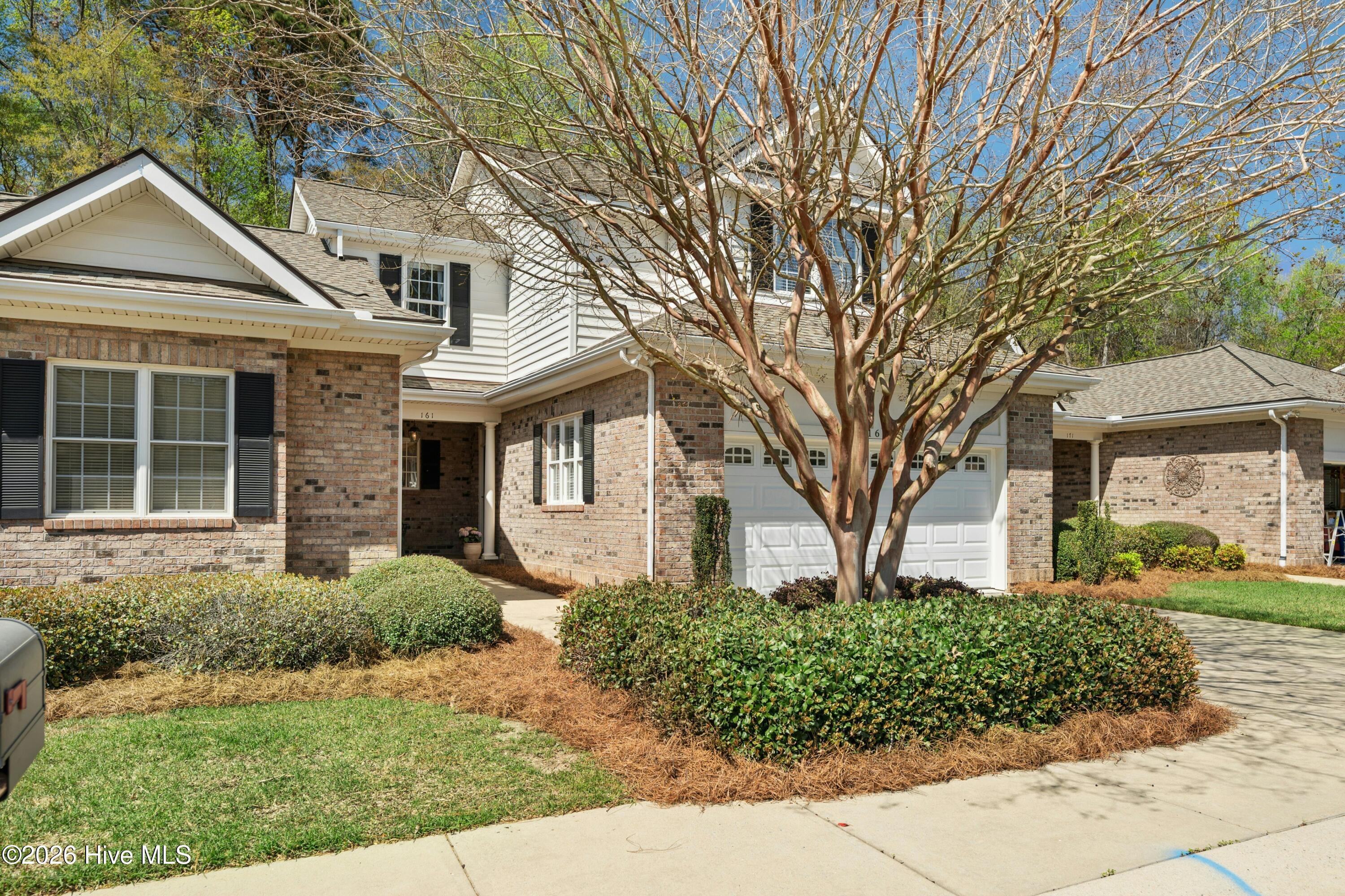 161 Lake Park Circle Property Photo 3