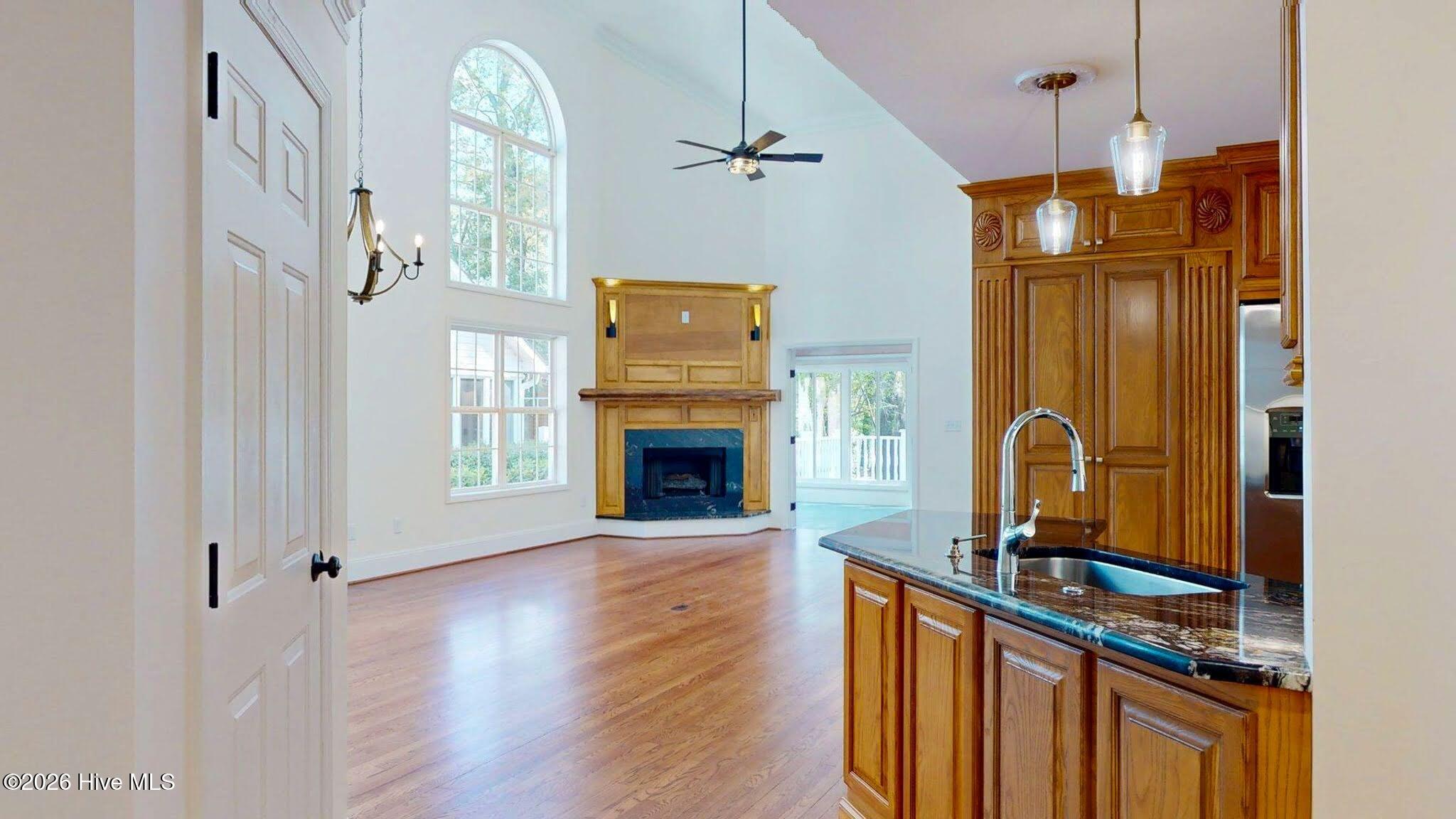 110 Lighthouse Drive Property Photo 6