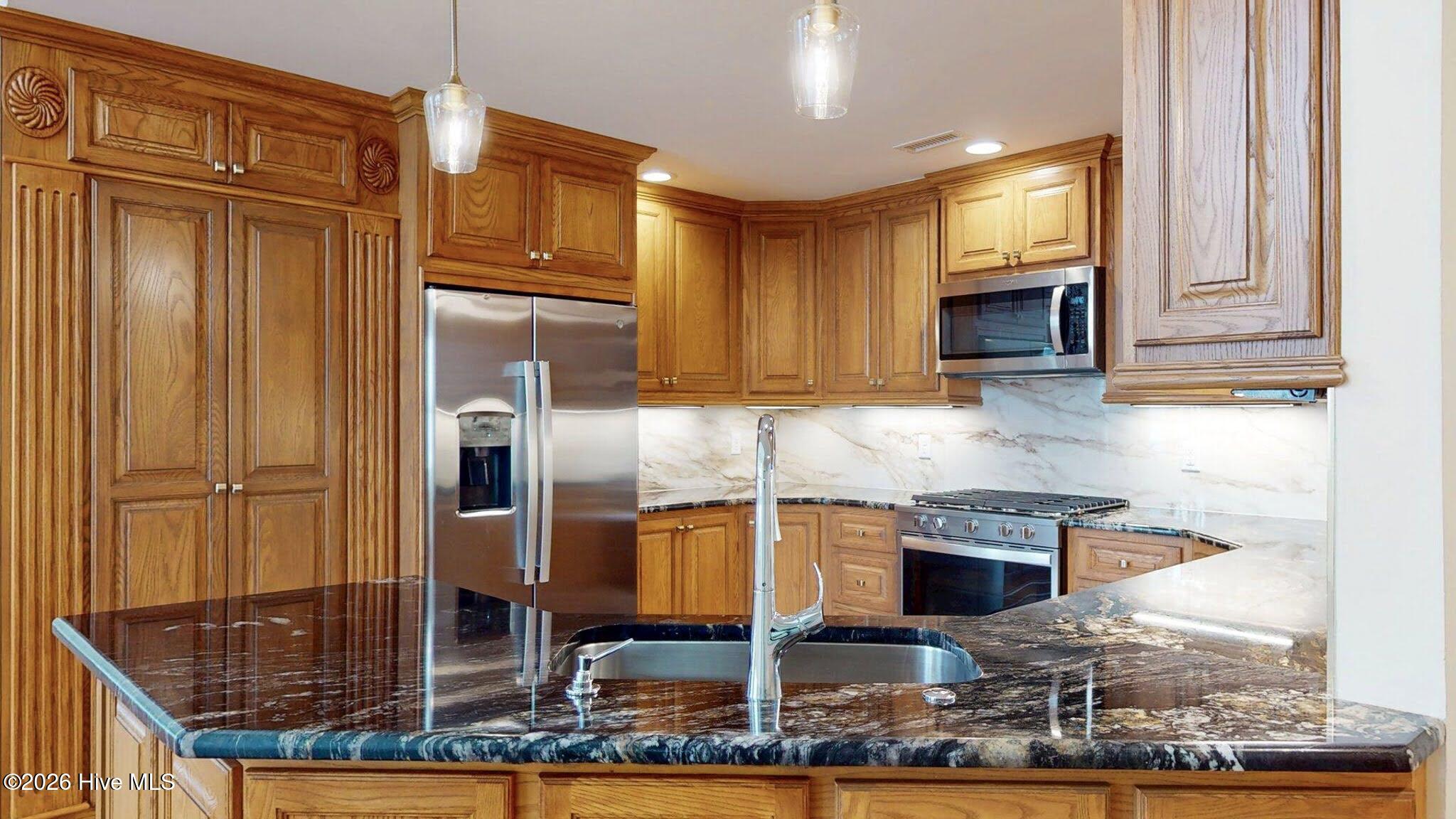 110 Lighthouse Drive Property Photo 22