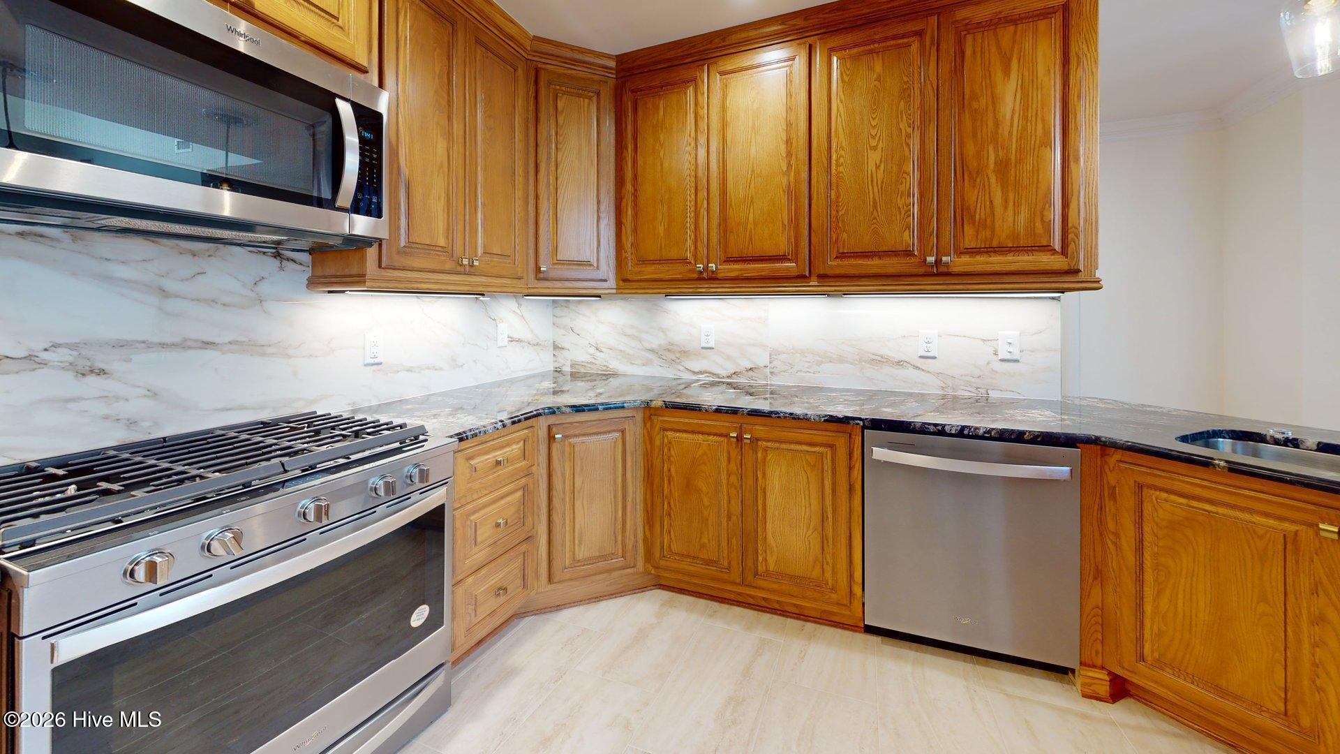 110 Lighthouse Drive Property Photo 23