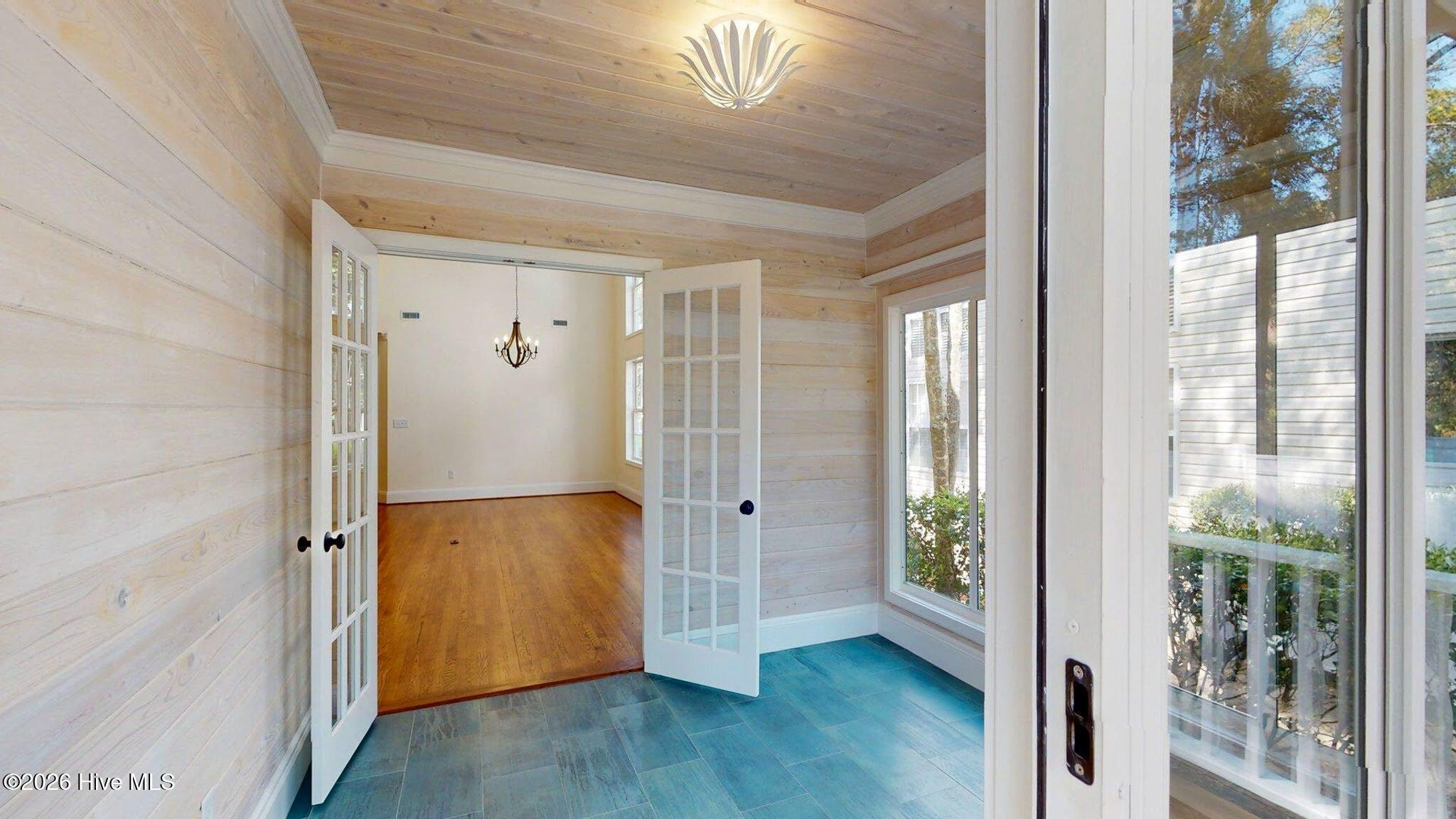 110 Lighthouse Drive Property Photo 45
