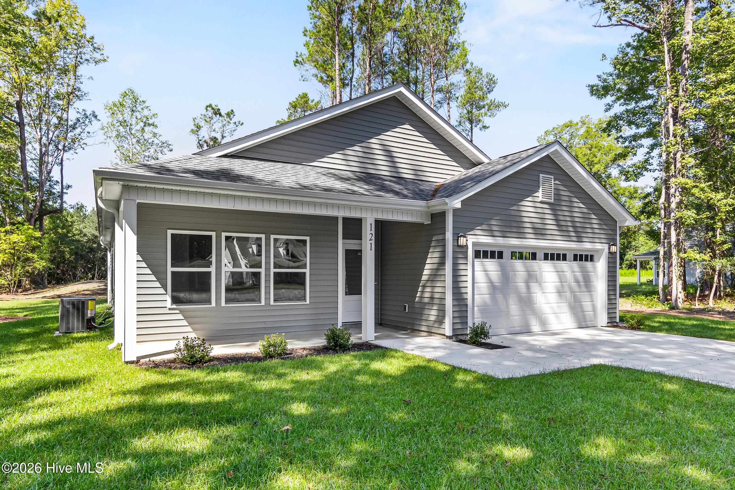 121 Neck Road Se Property Photo 4