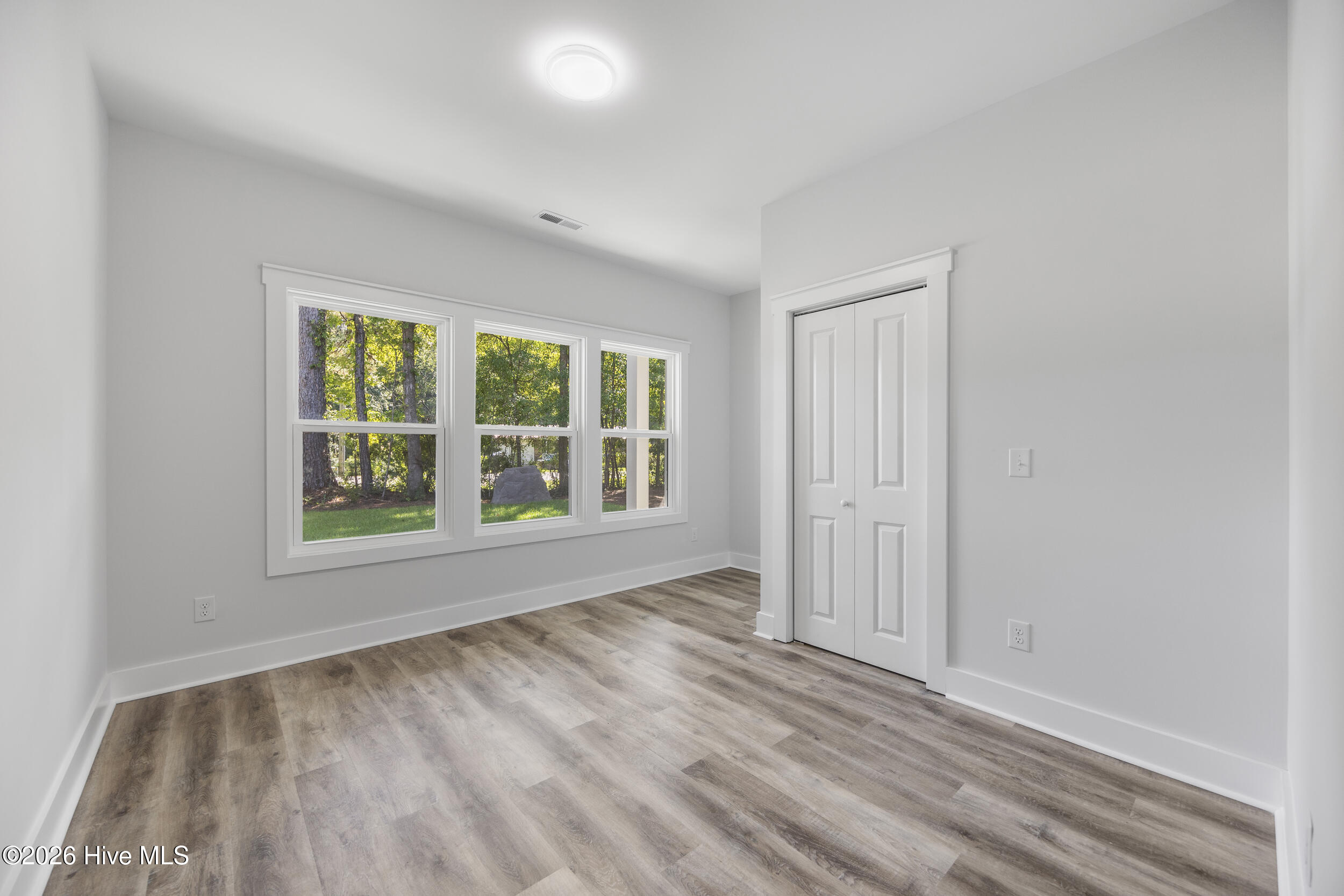 121 Neck Road Se Property Photo 13