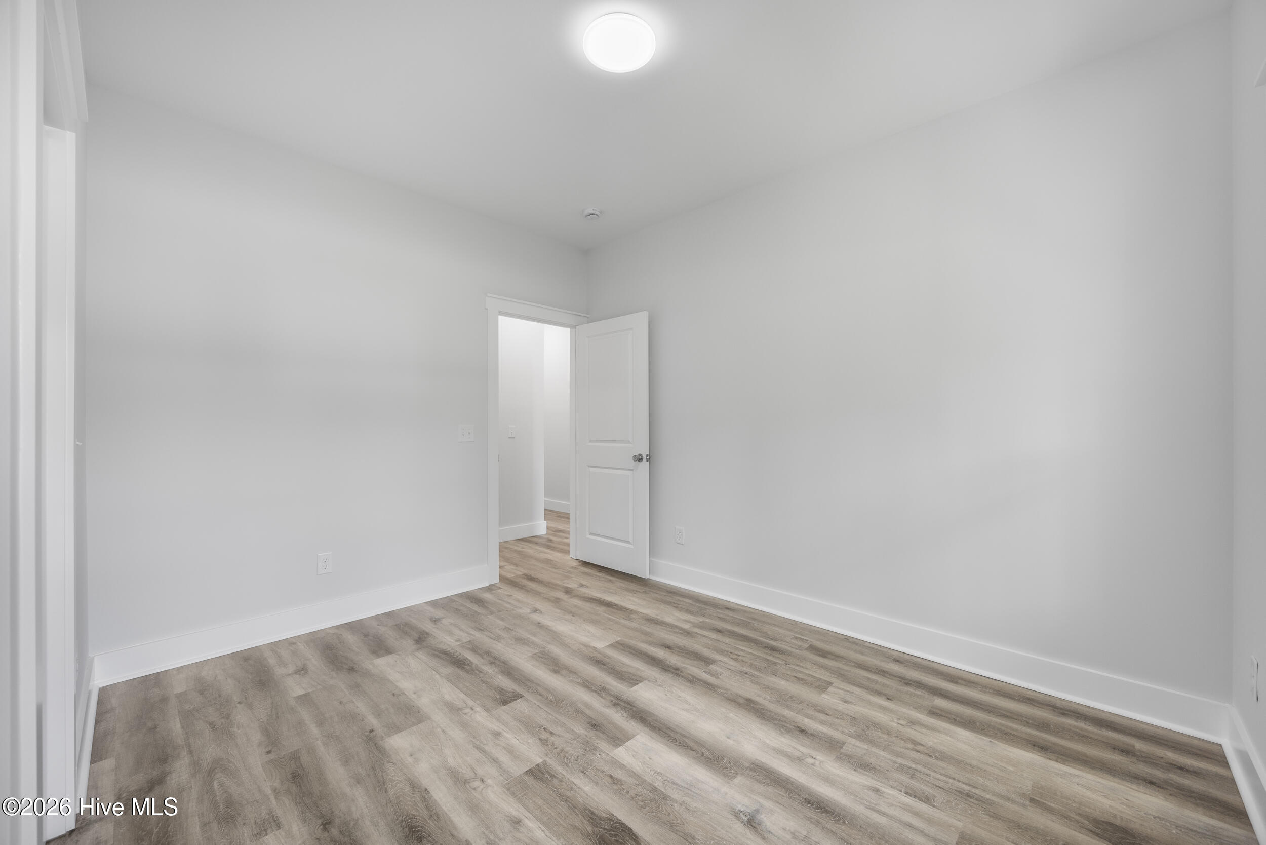 121 Neck Road Se Property Photo 15