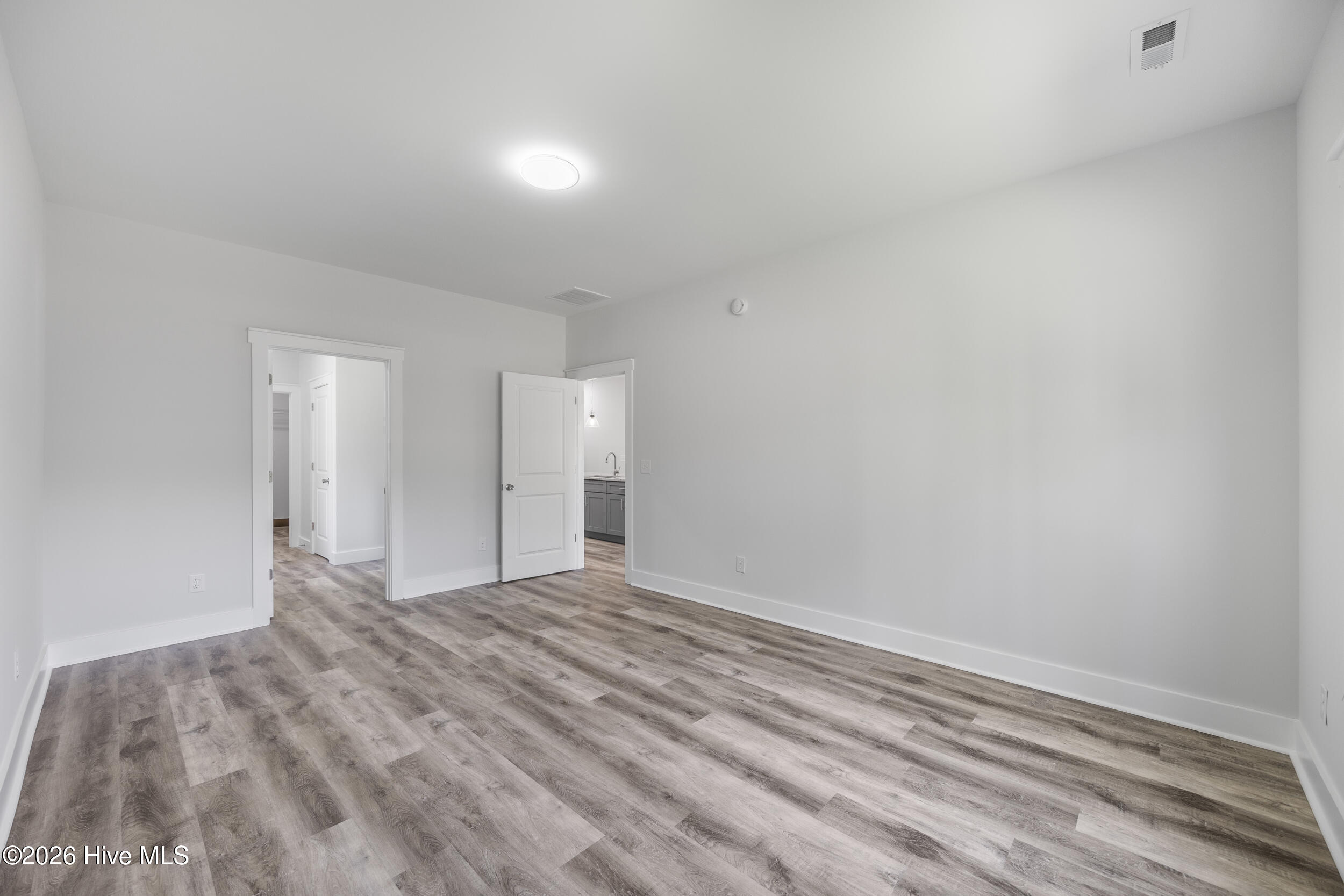 121 Neck Road Se Property Photo 31