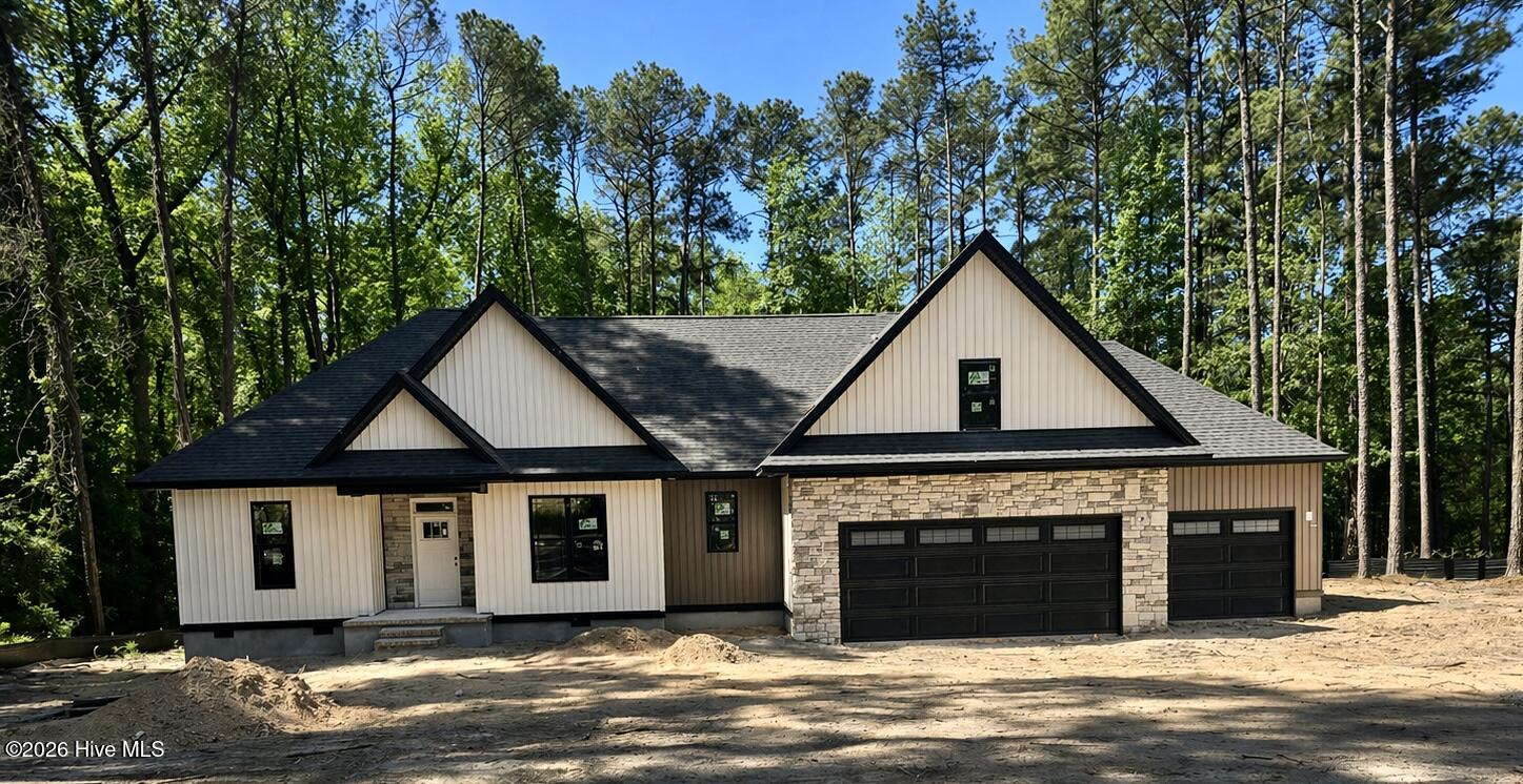 40 S Shamrock Drive Property Photo 1