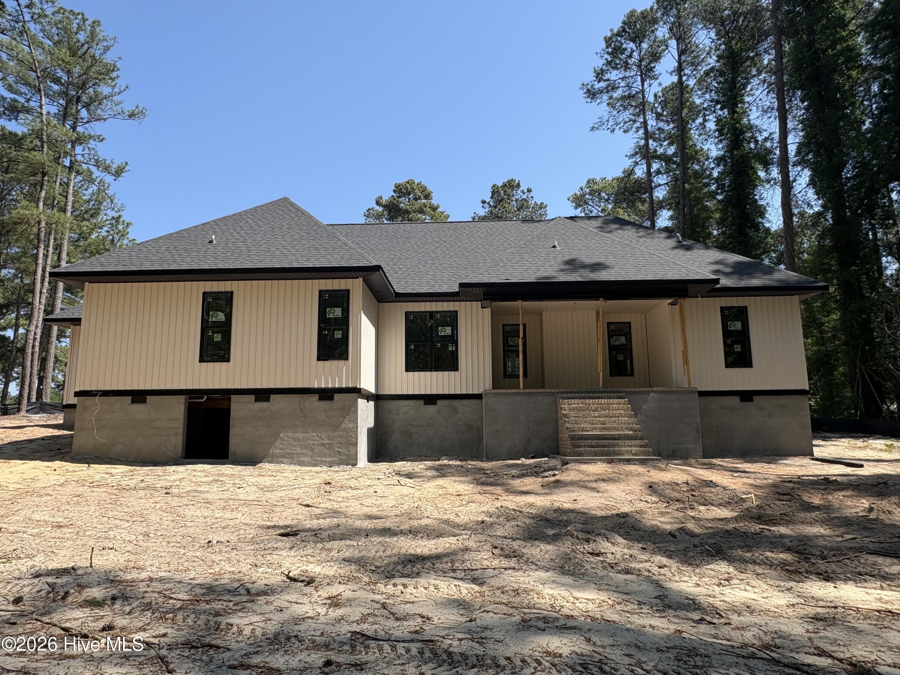 40 S Shamrock Drive Property Photo 2
