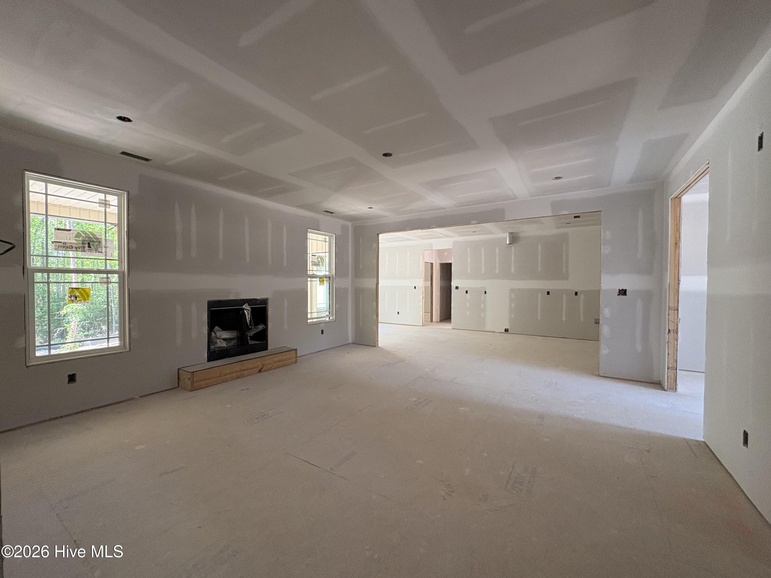 40 S Shamrock Drive Property Photo 5