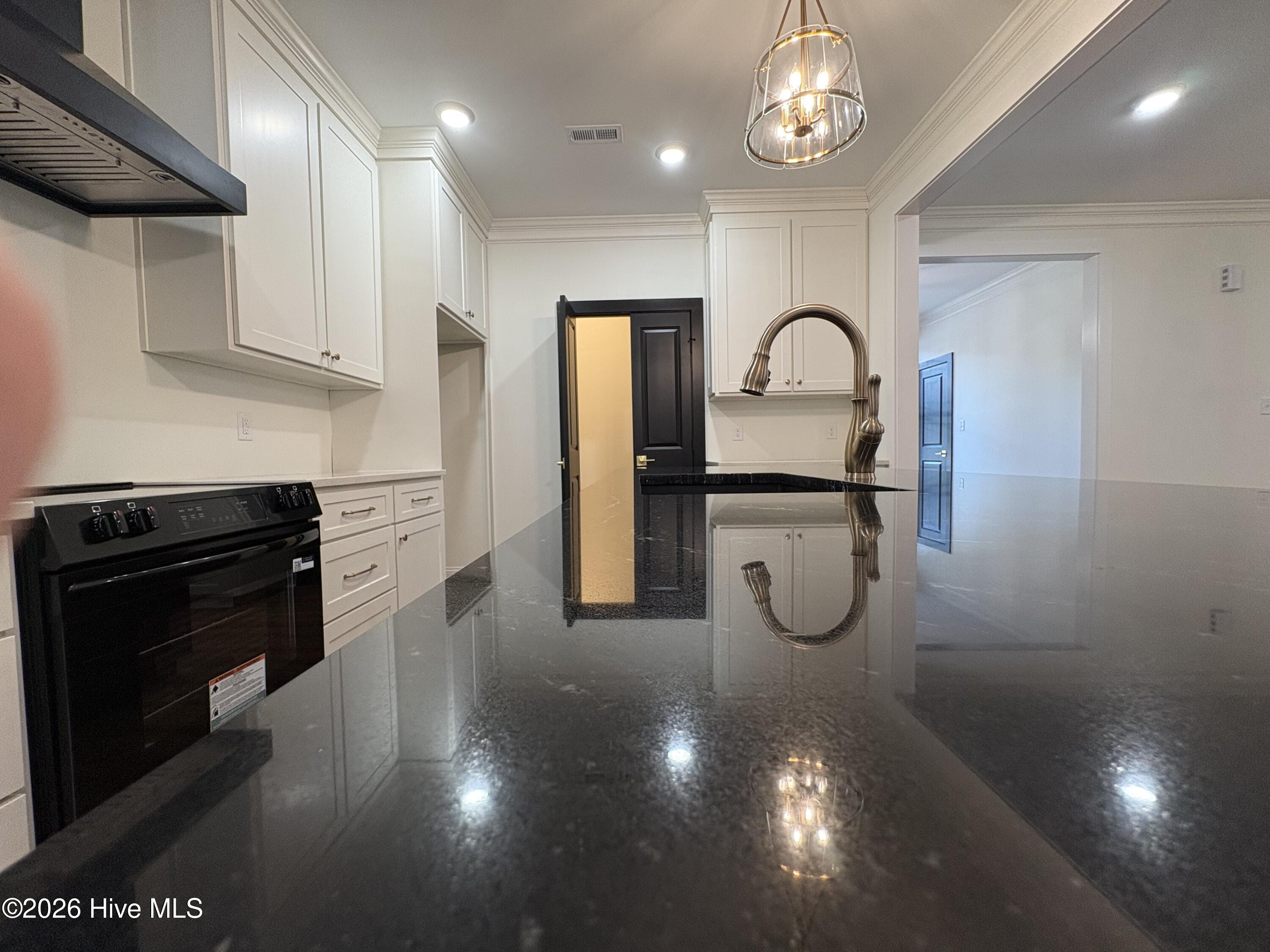 40 S Shamrock Drive Property Photo 11