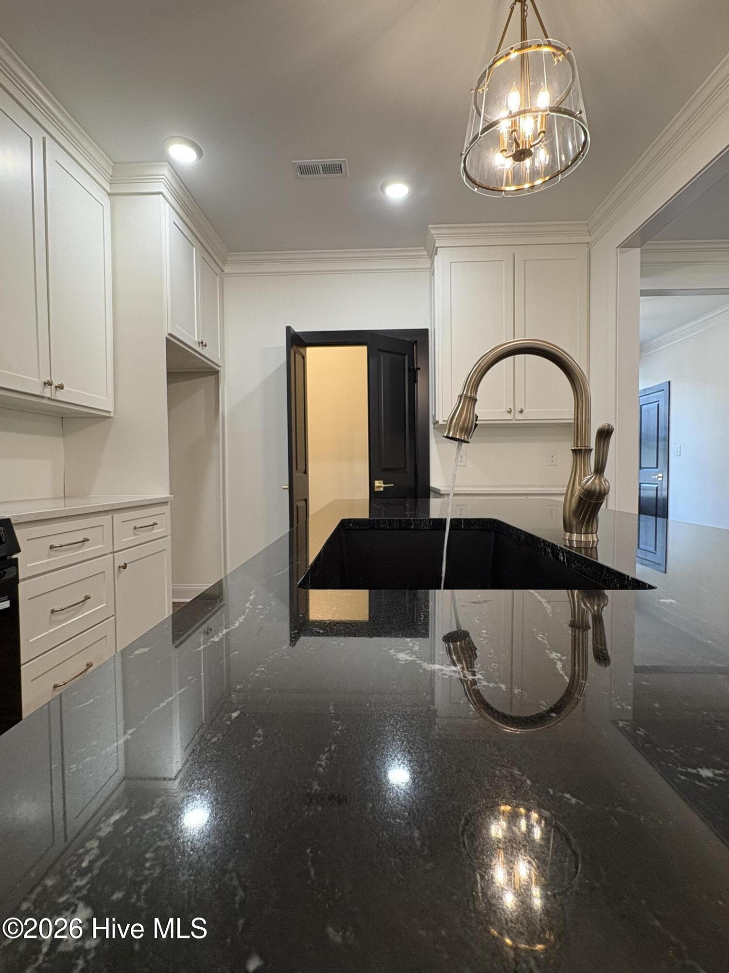 40 S Shamrock Drive Property Photo 15