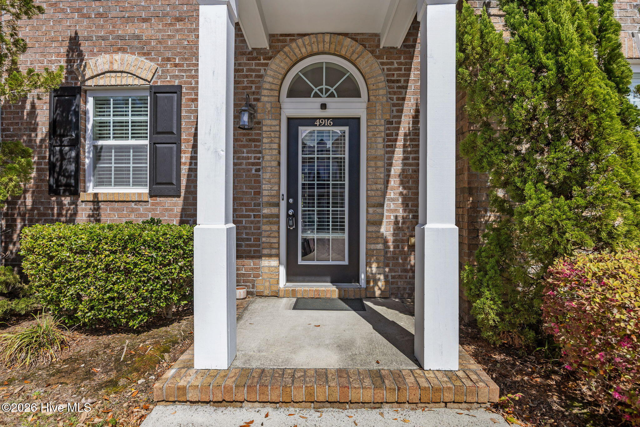 4916 Exton Park Loop Property Photo 1