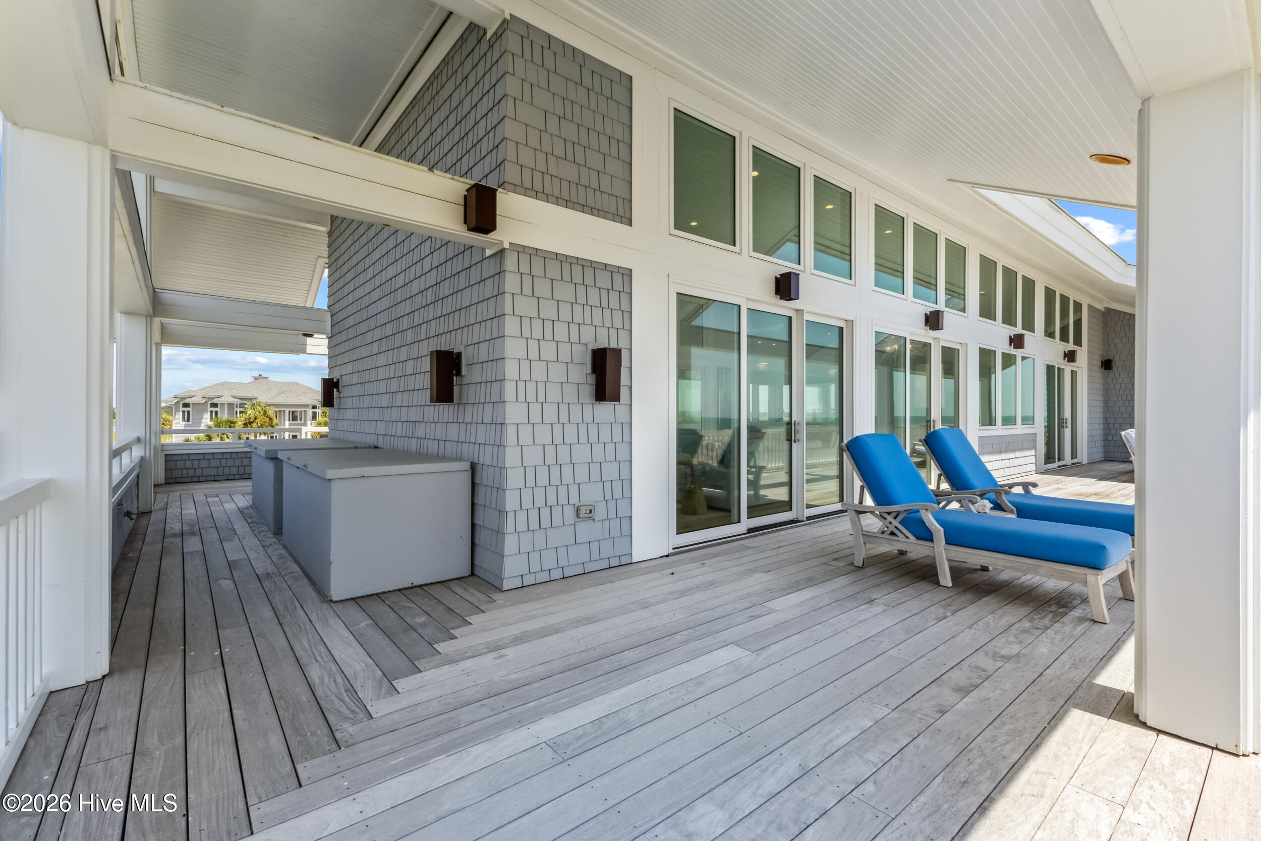 8 Beach Road S Property Photo 66