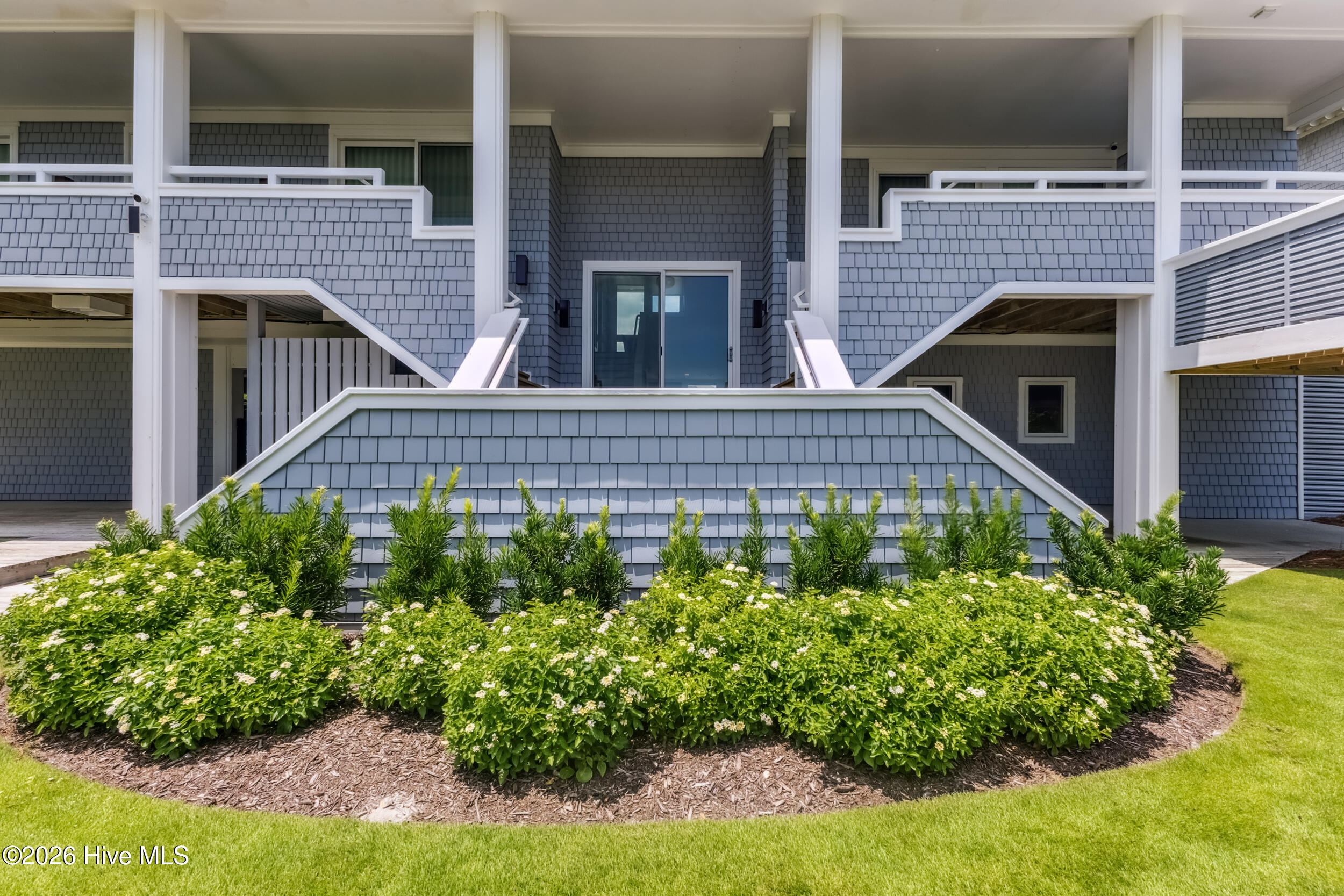 8 Beach Road S Property Photo 101