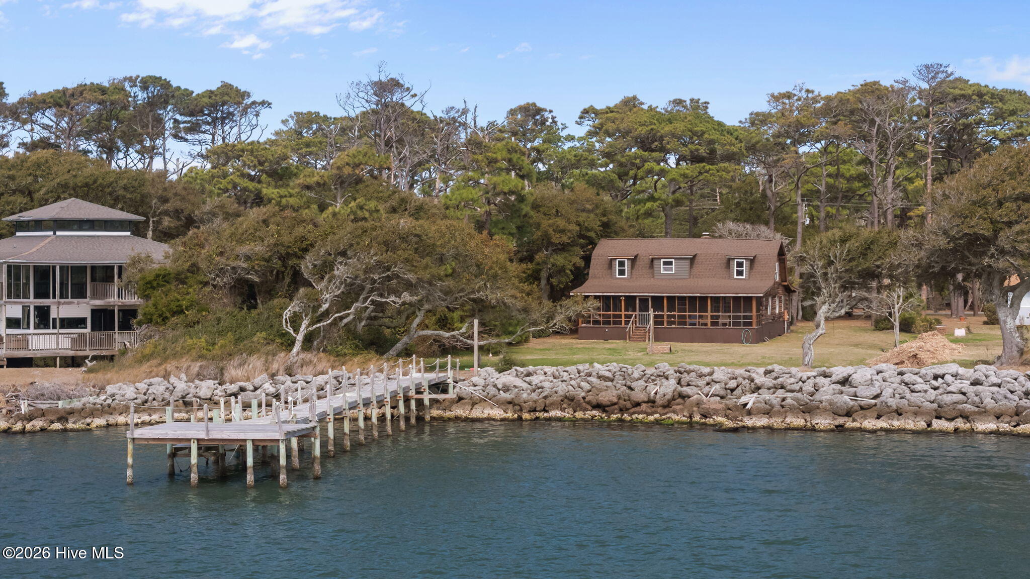 568 Seashore Drive Property Photo 1