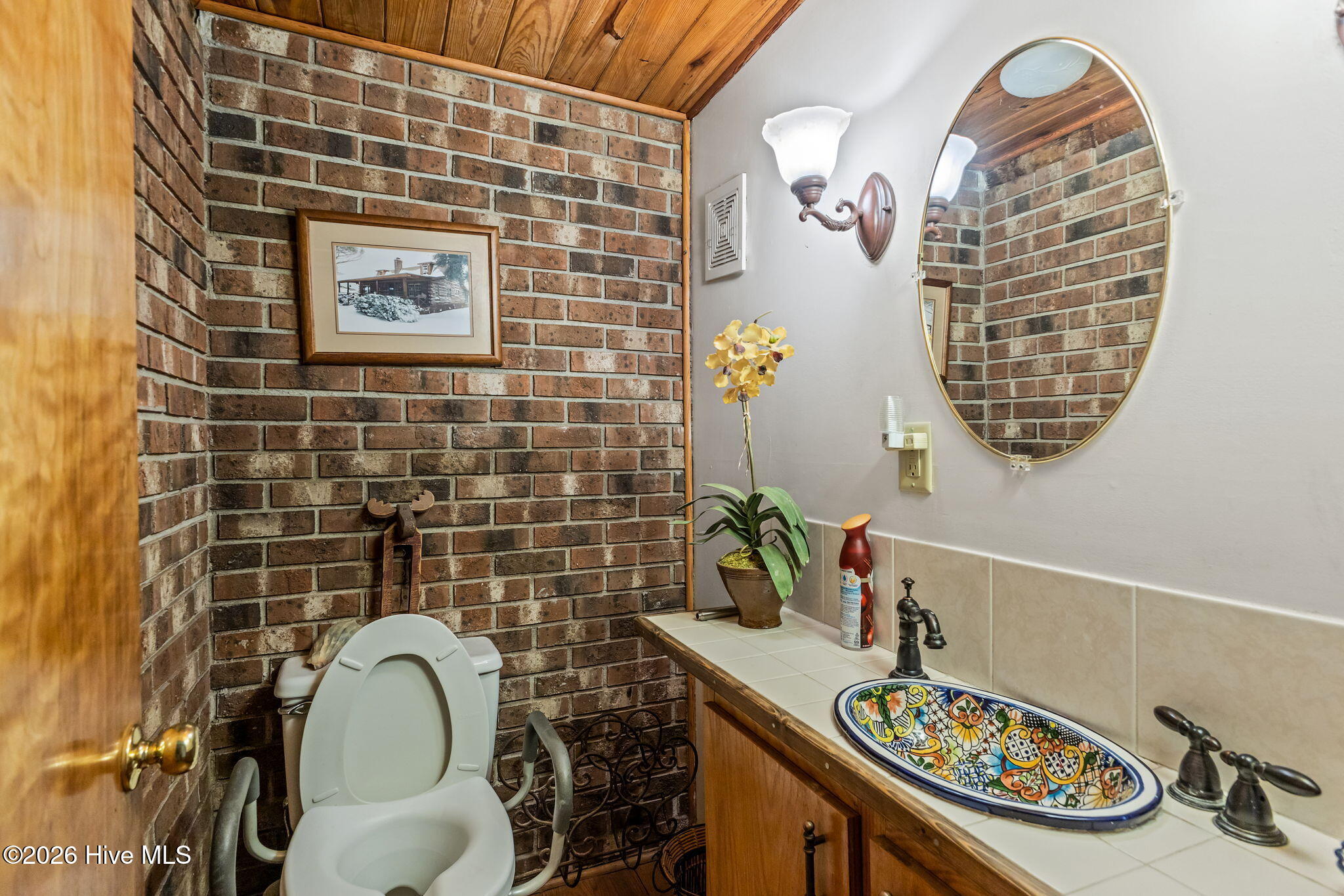 568 Seashore Drive Property Photo 13