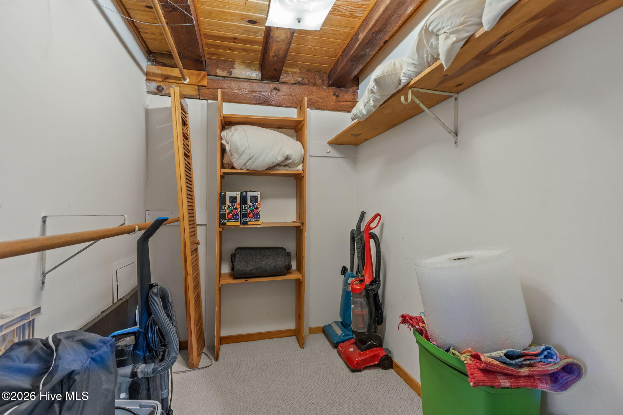 568 Seashore Drive Property Photo 17