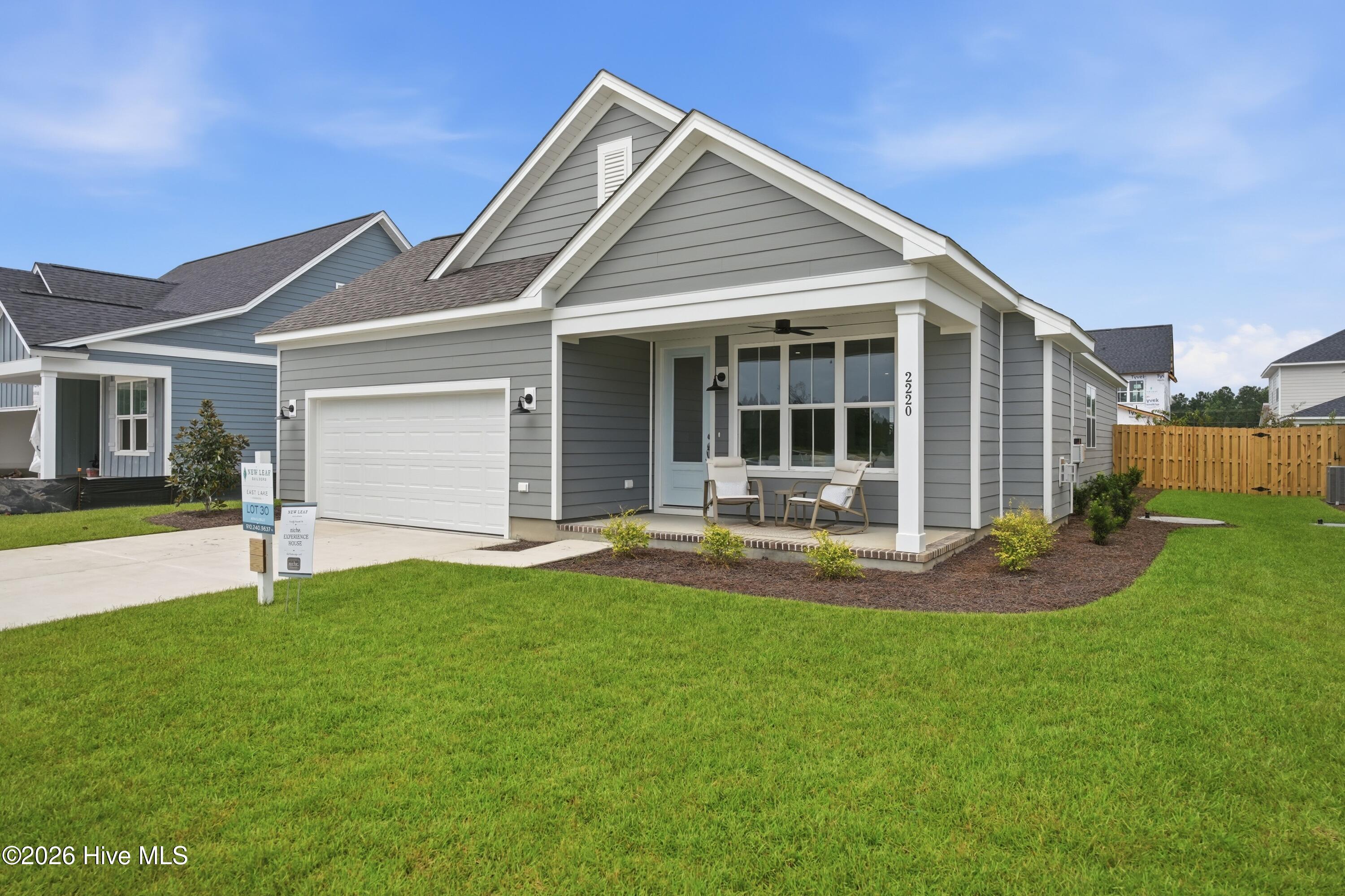 2220 Sandbrook Loop Property Photo 2