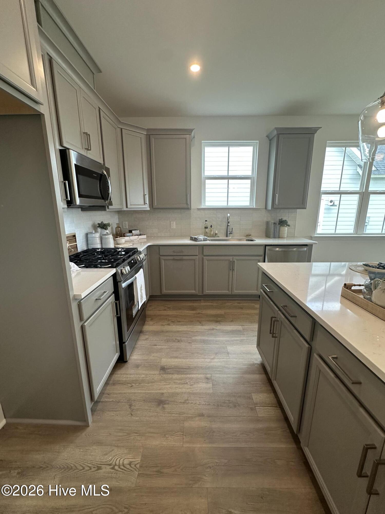 2220 Sandbrook Loop Property Photo 4