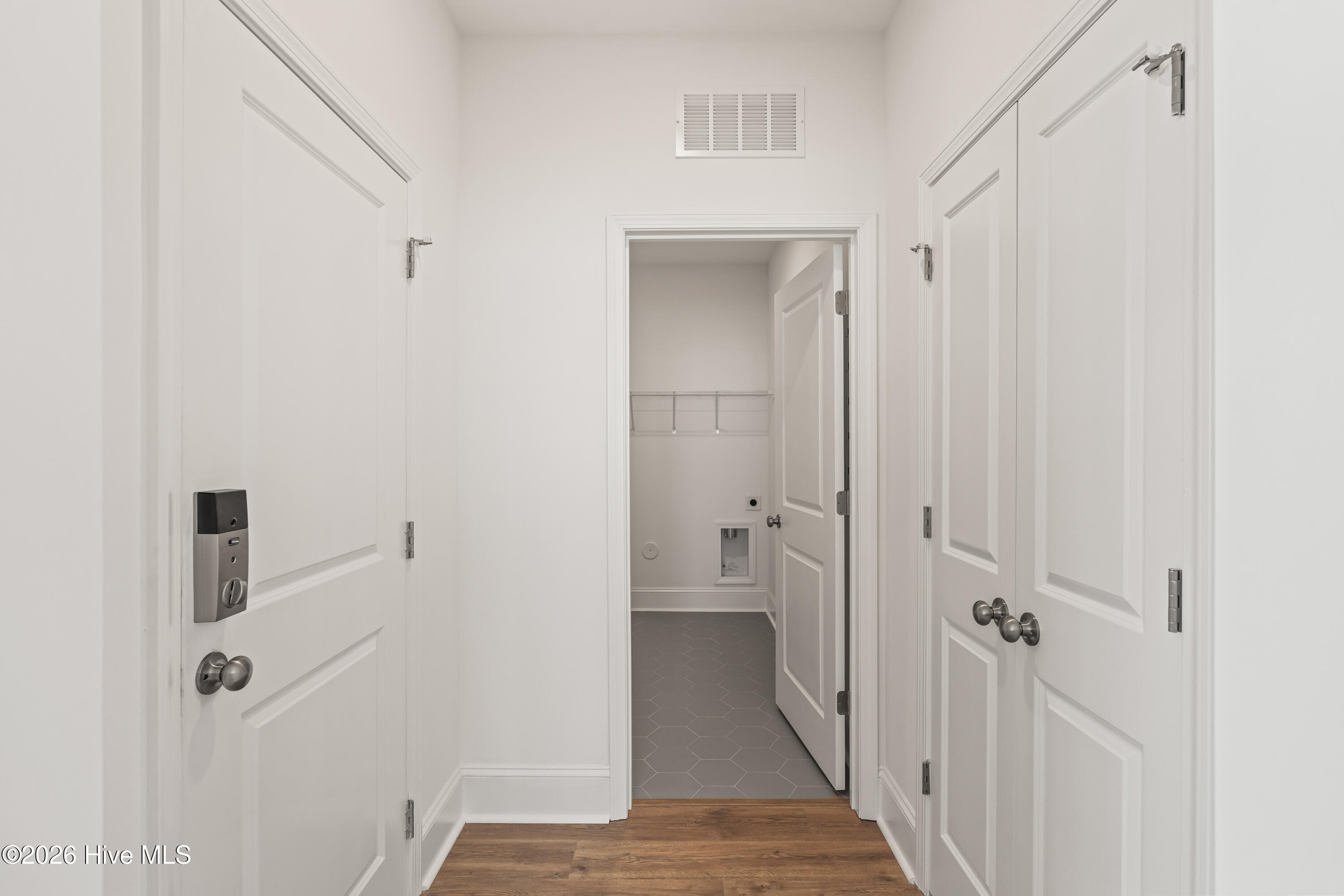 2220 Sandbrook Loop Property Photo 28