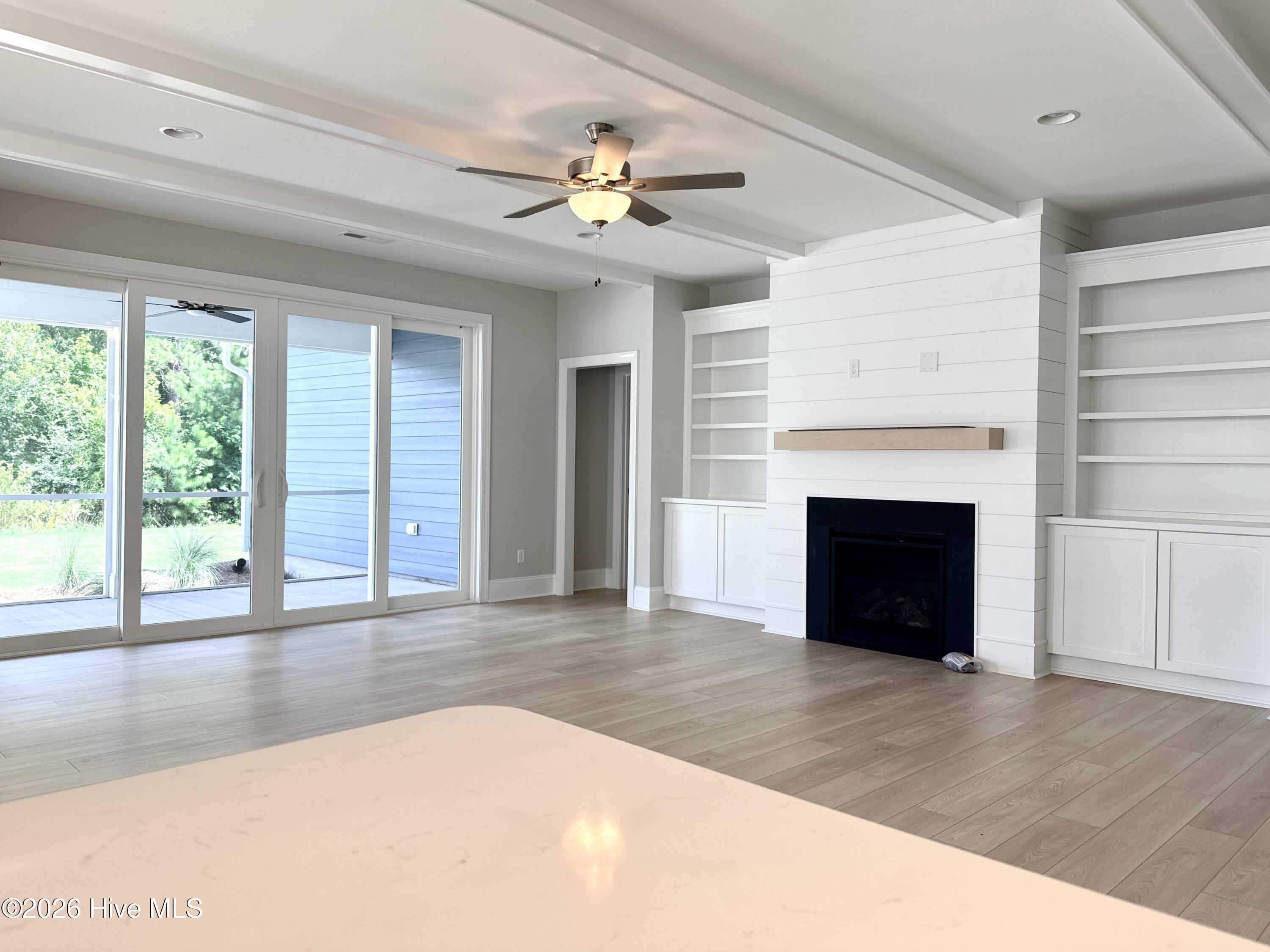 136 Flat Clam Drive Property Photo 4