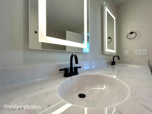 152 Woodford Drive Property Photo 12