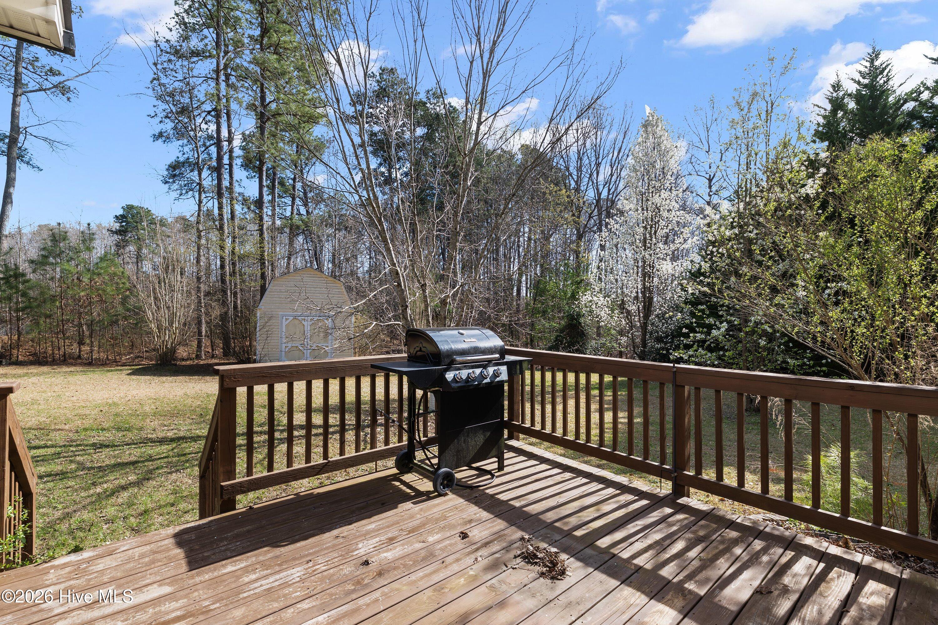 89 New Castle Court Property Photo 46