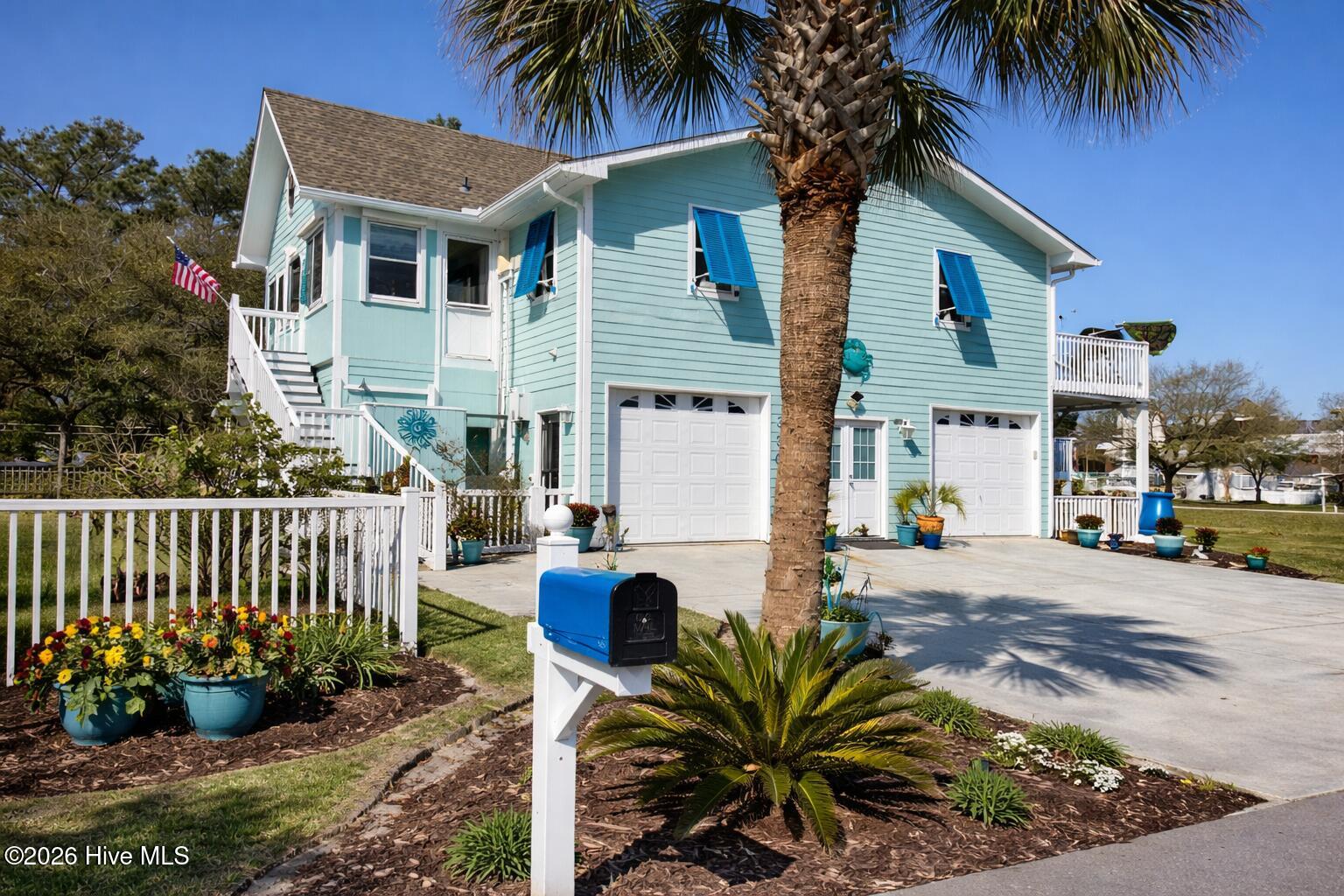 330 Cape Lookout Loop Property Photo 7