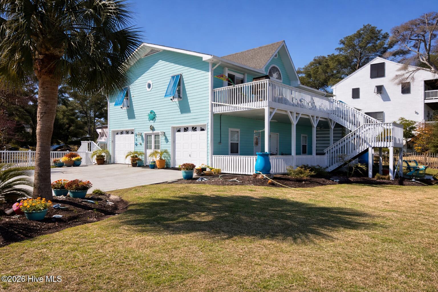 330 Cape Lookout Loop Property Photo 8