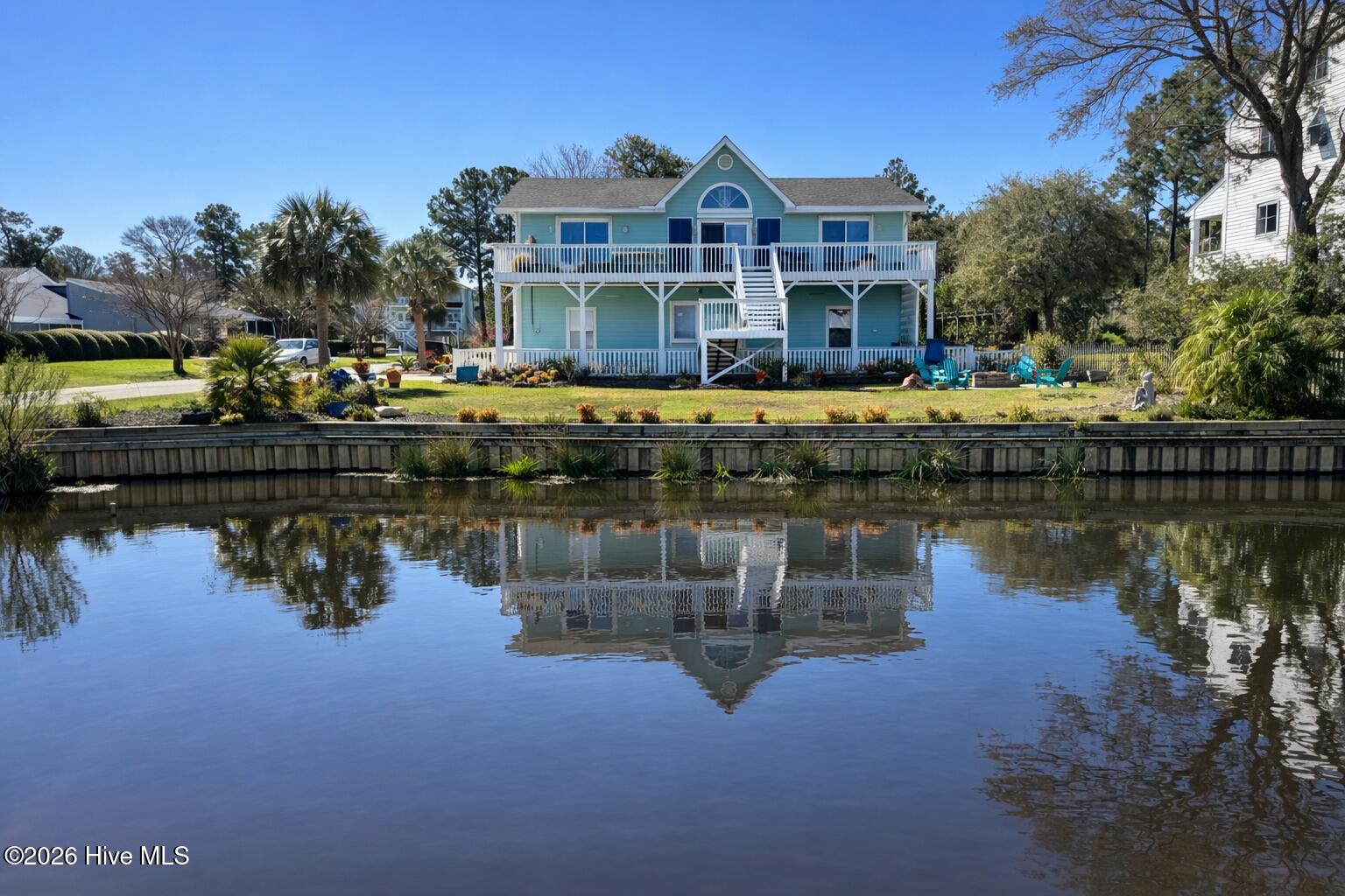 330 Cape Lookout Loop Property Photo 9
