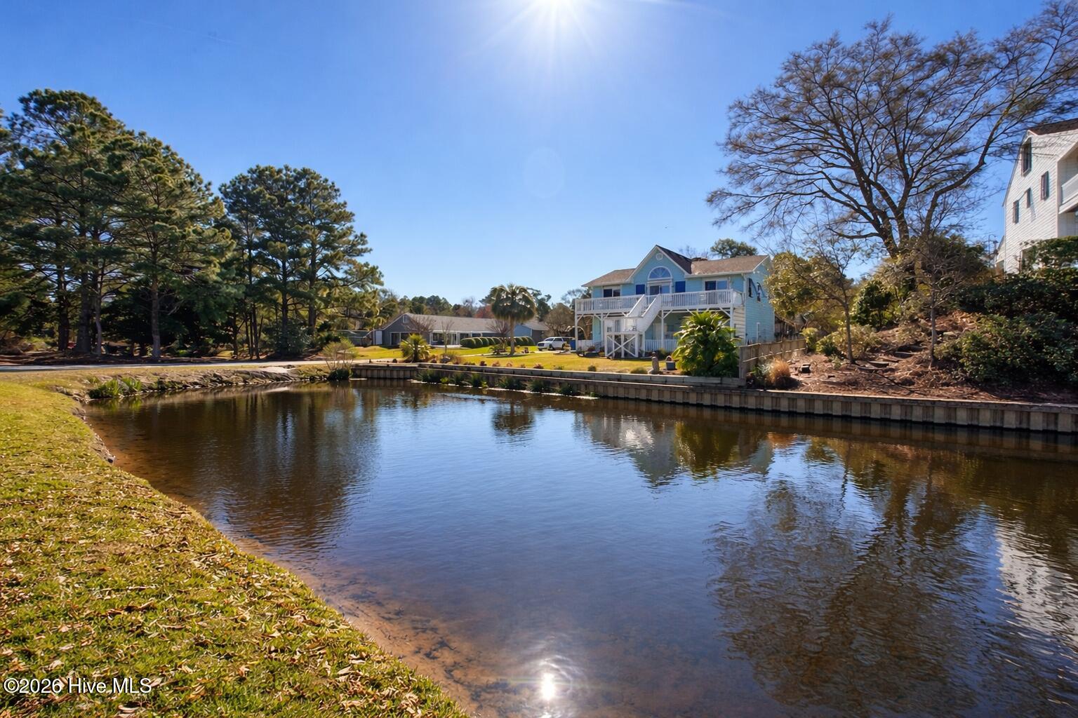 330 Cape Lookout Loop Property Photo 17
