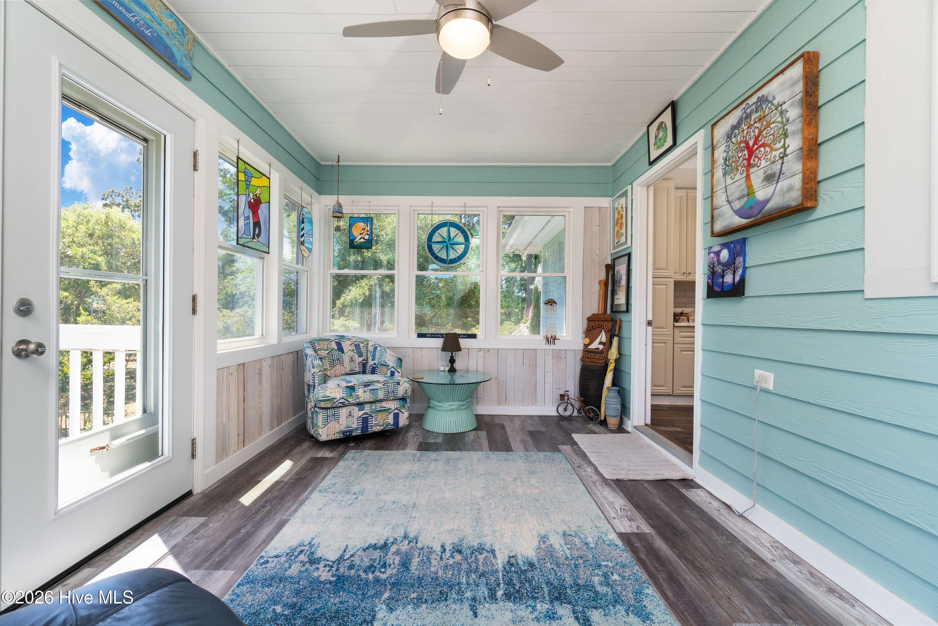 330 Cape Lookout Loop Property Photo 32